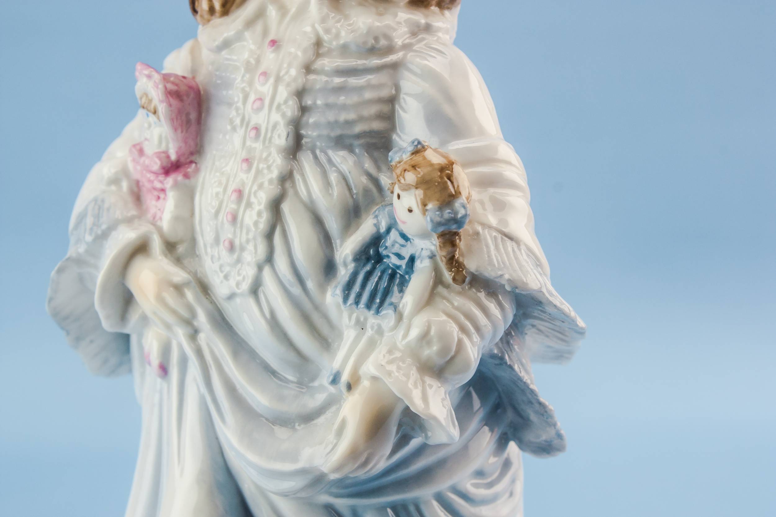 Charming Bone China — Bone china figurine 4