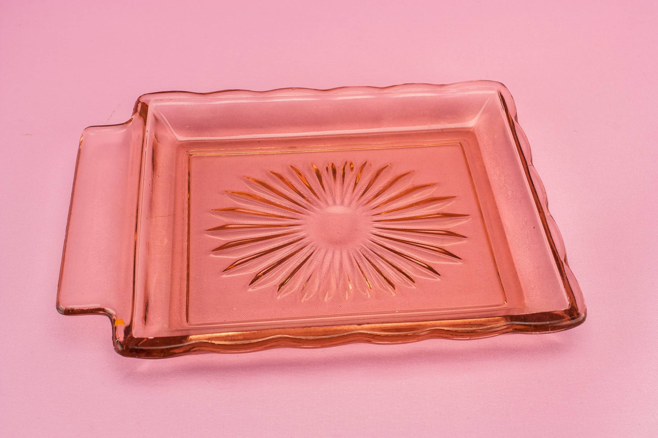 Festive Vintage Ribbed — Pressed glass butter dish 4