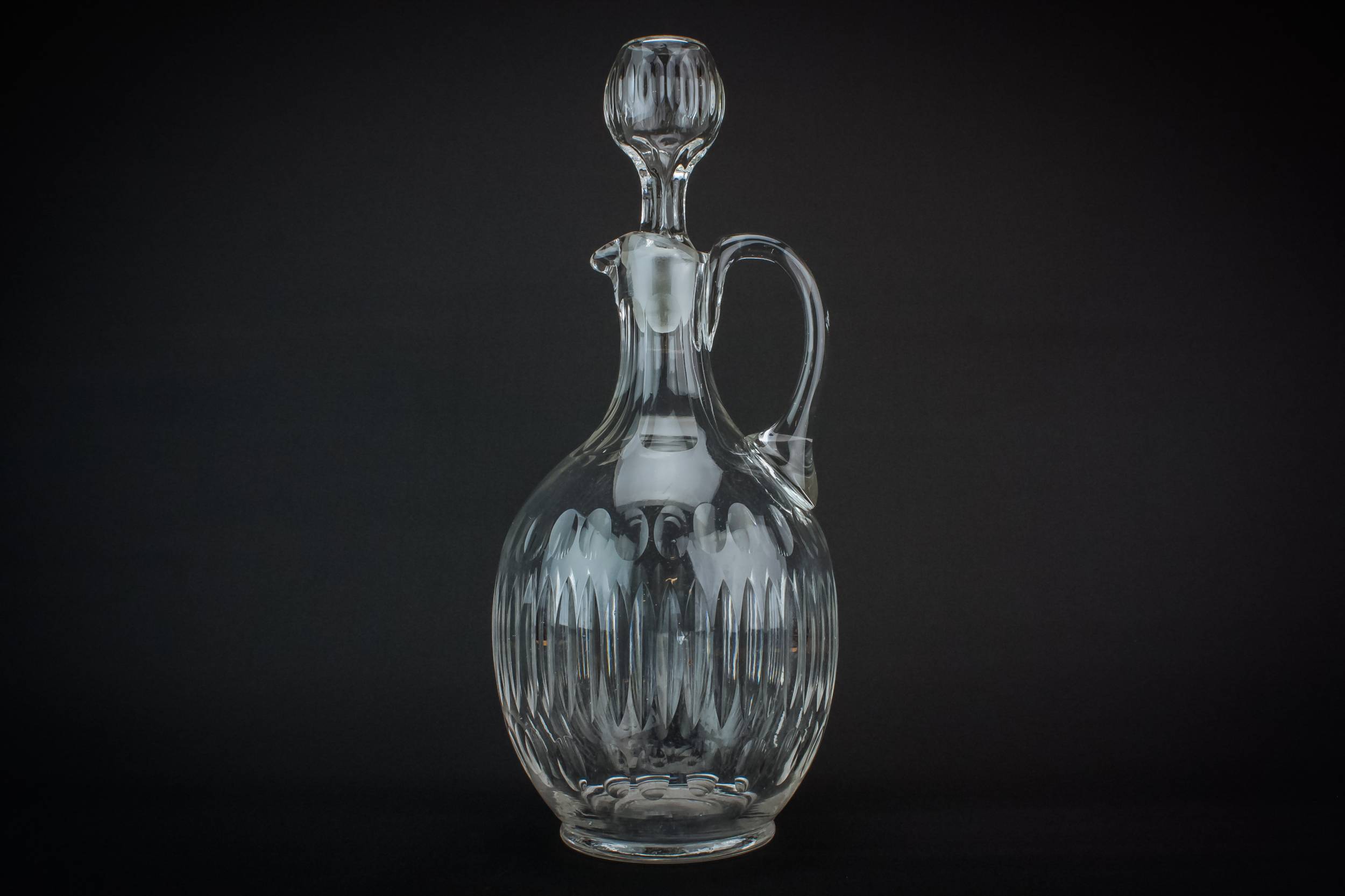 Vintage Cut Glass — Ovoid cut glass decanter 1