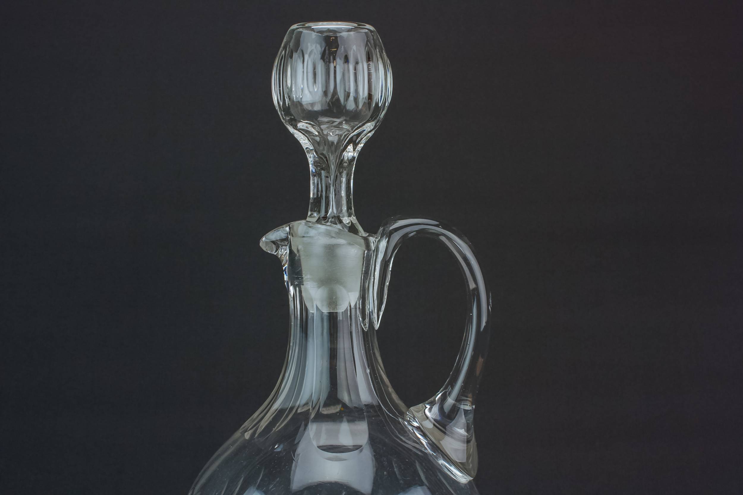 Vintage Cut Glass — Ovoid cut glass decanter 2