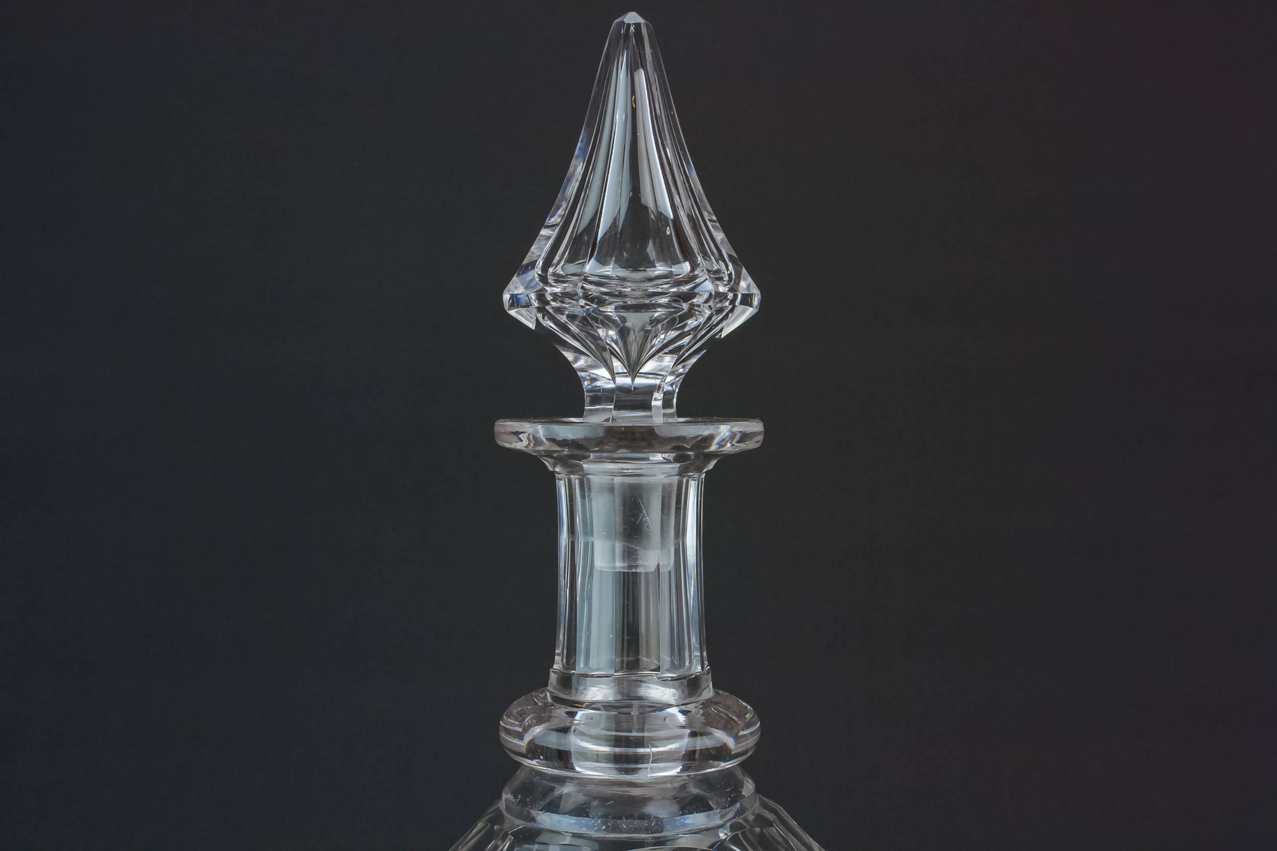 Nelson Barrel Cut — Cut glass wine decanter 1