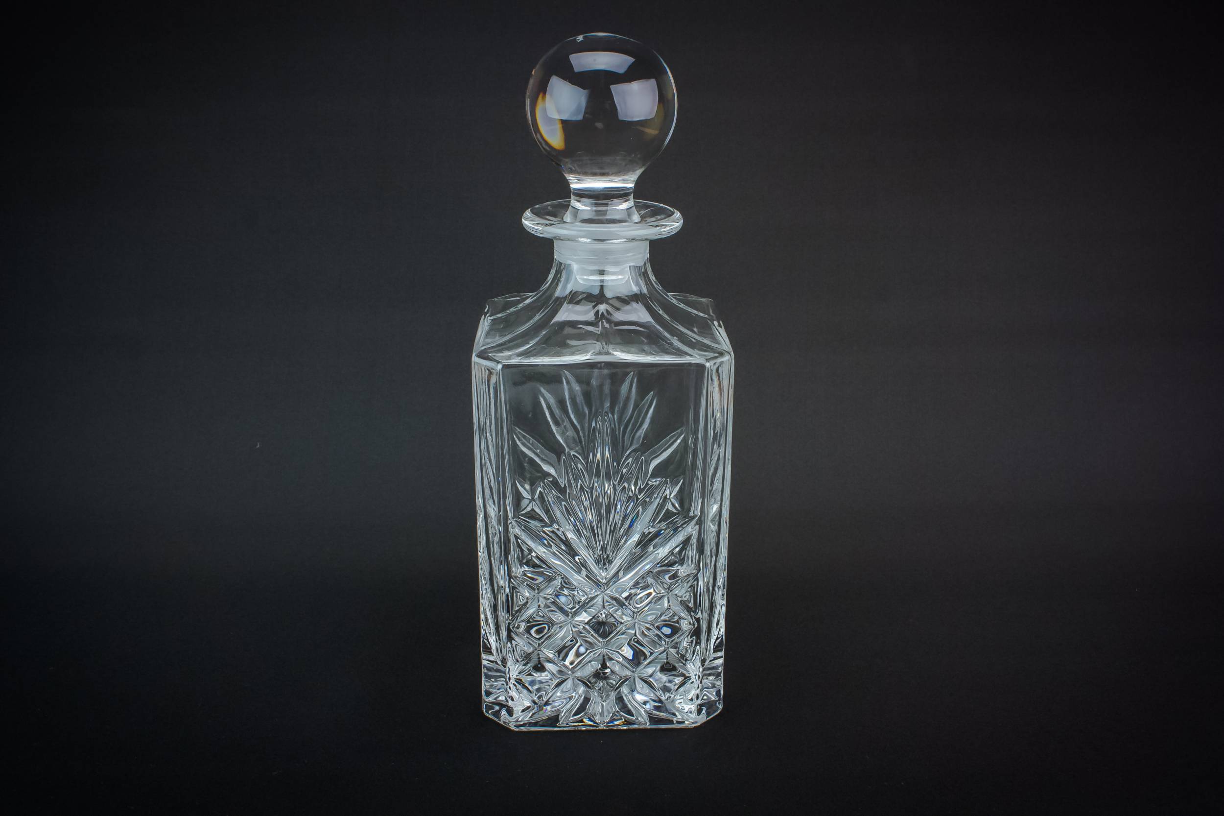 Cut Glass Crystal — Cut glass whisky decanter 4