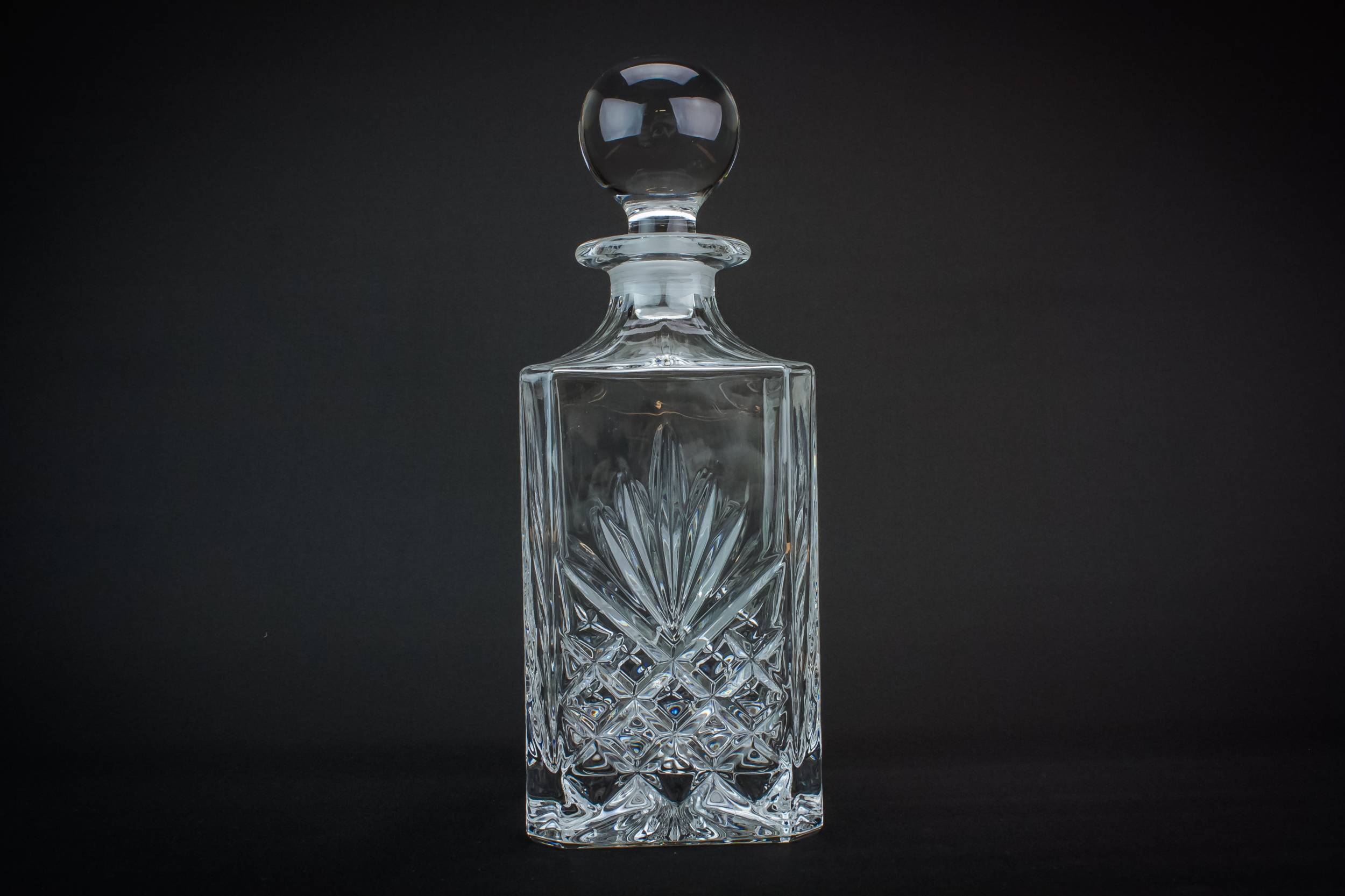 Cut Glass Crystal — Cut glass whisky decanter