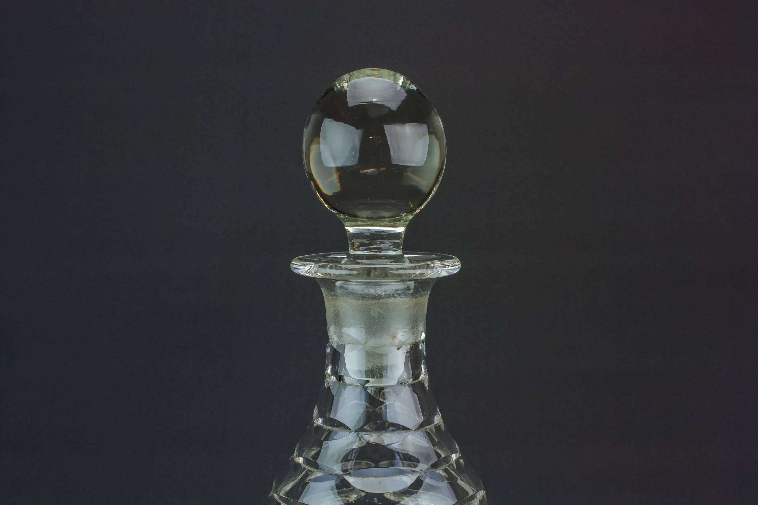 Cut Glass Crystal — Cut glass whisky decanter 1