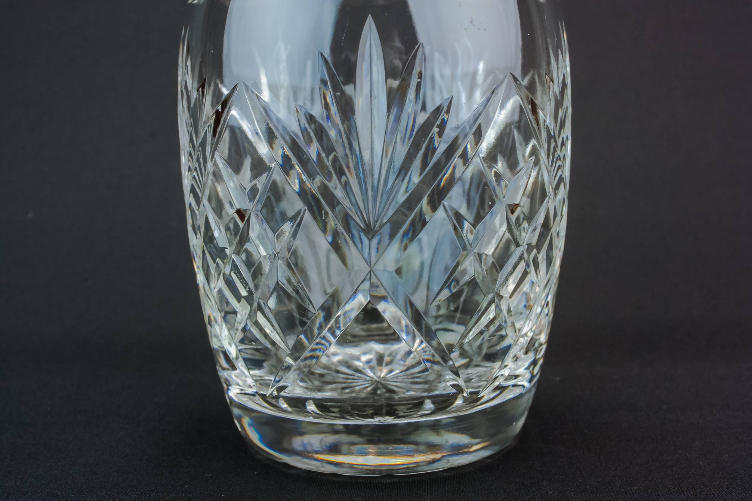 Cut Glass Crystal — Cut glass whisky decanter 3