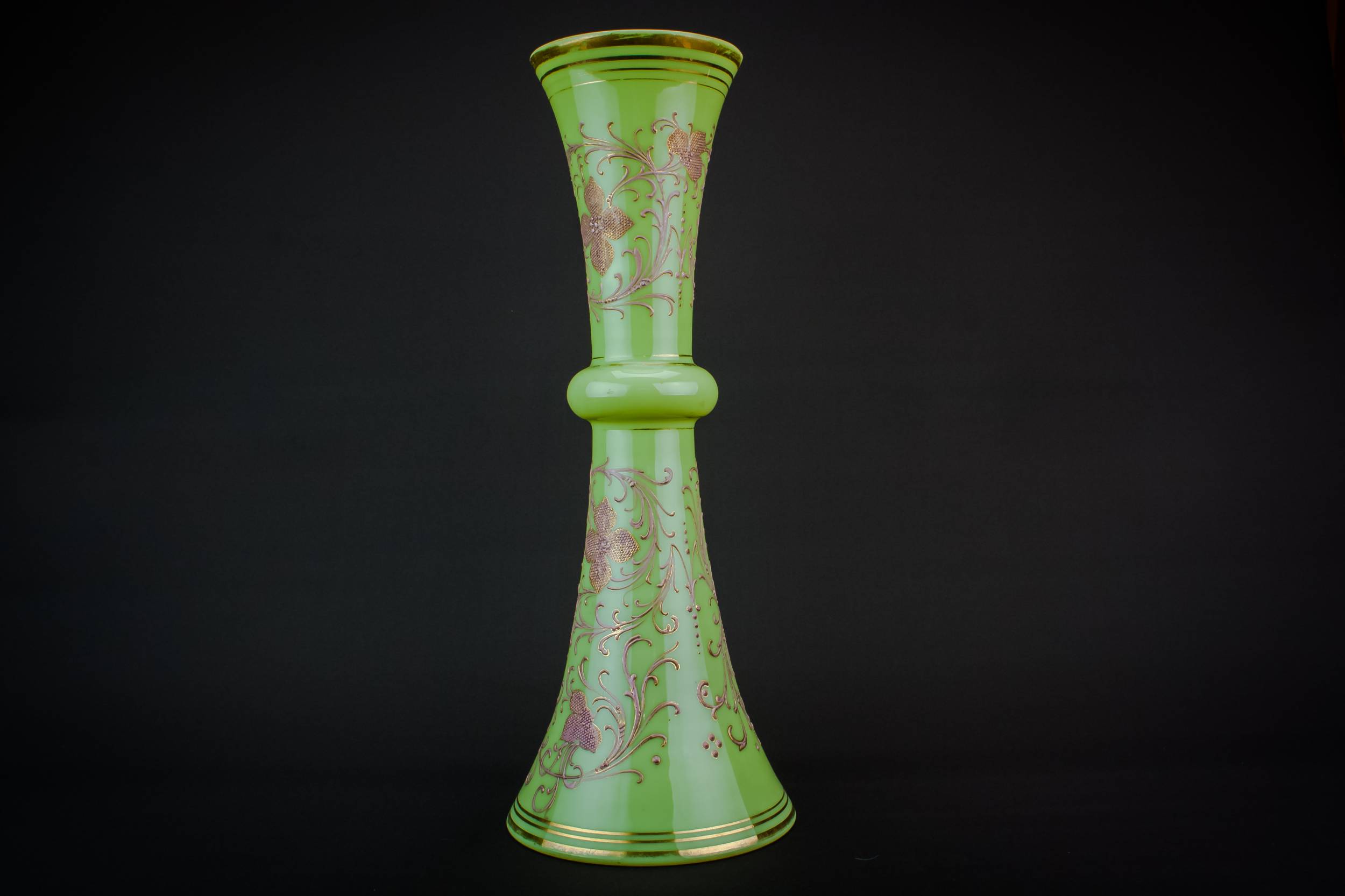 Glass Antique Floral — Tall trumpet vase 4