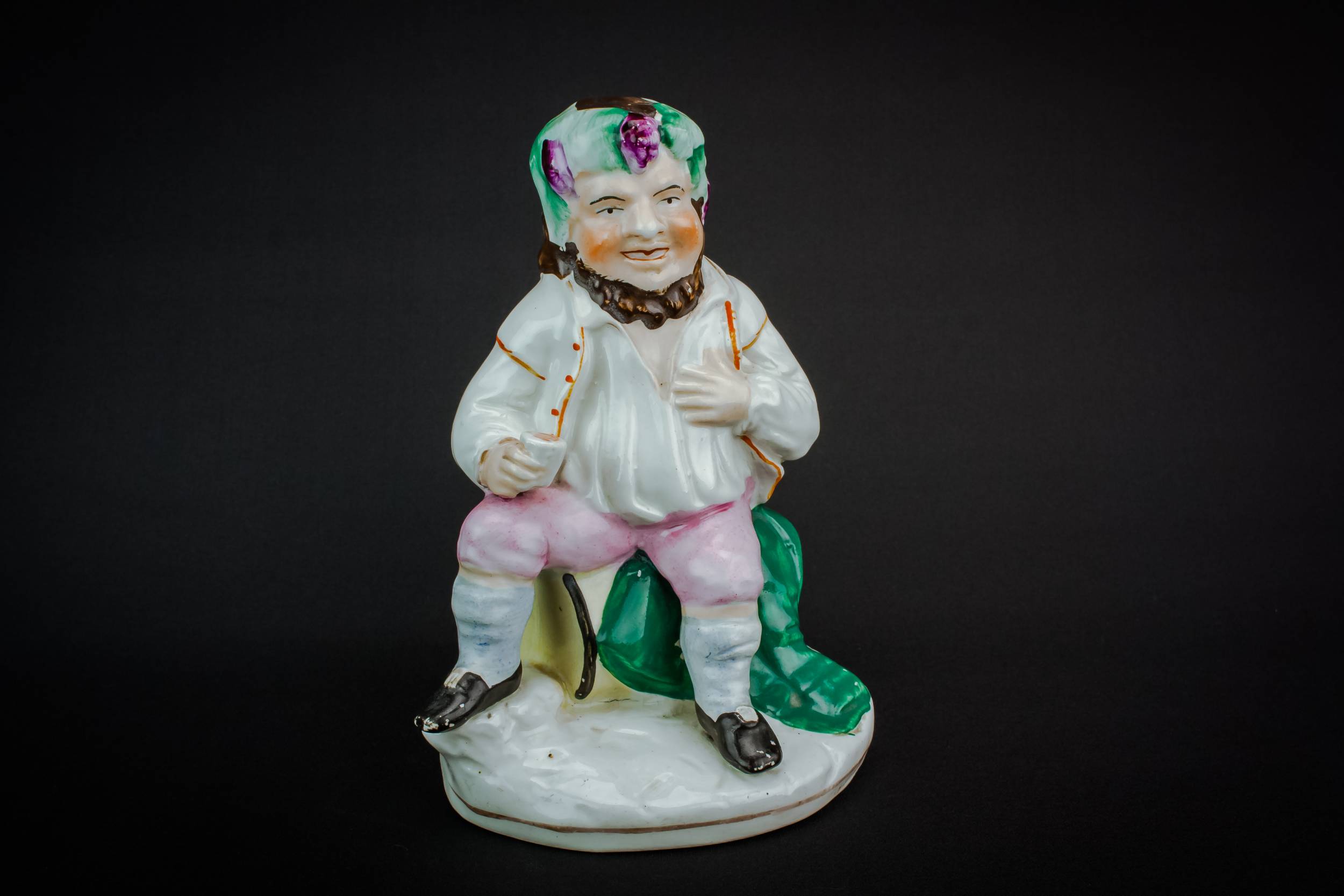 Charming Pottery Medium — Victorian pottery sculpture