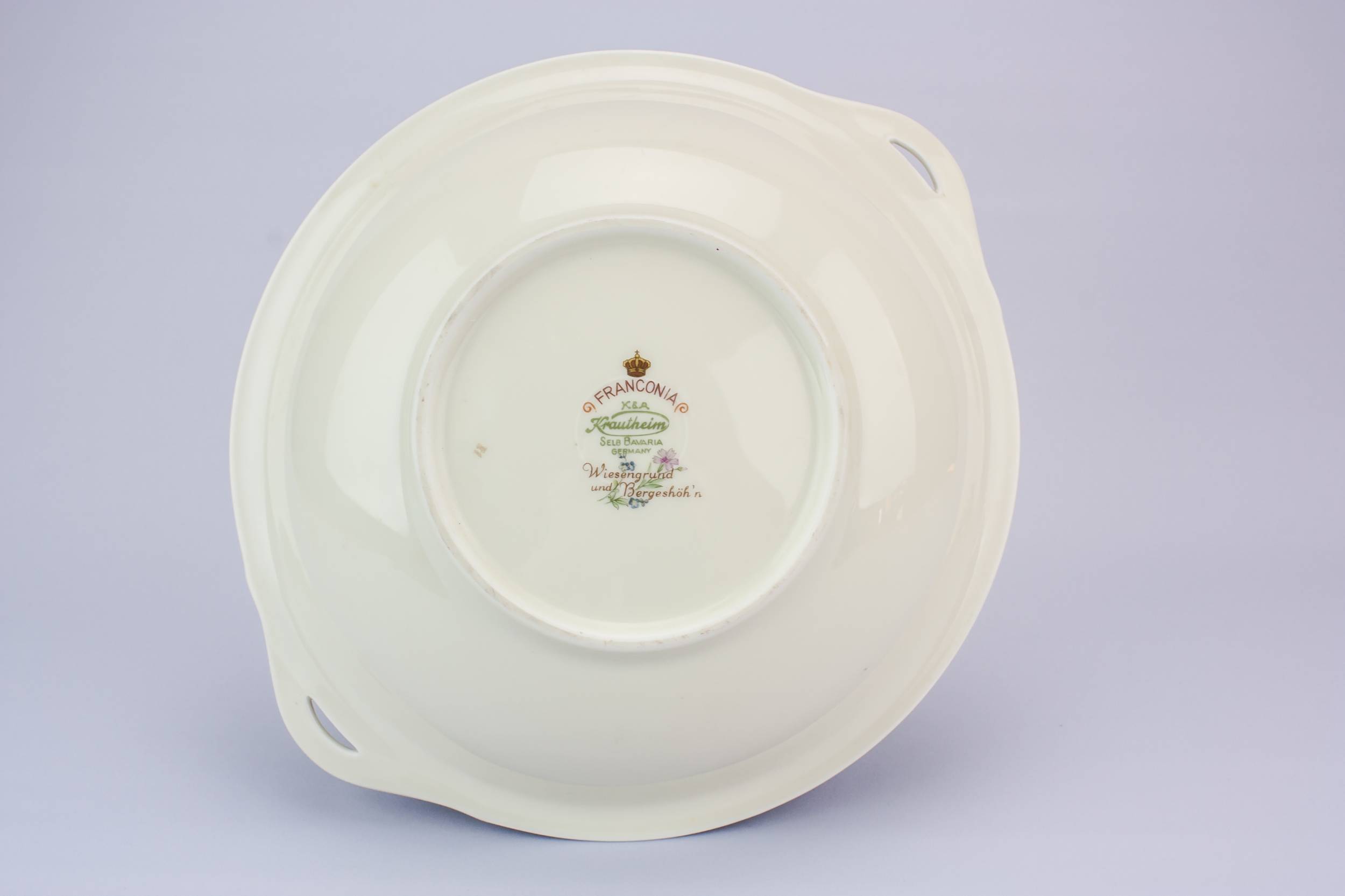 Porcelain Classical Serving — Retro porcelain serving bowl 3