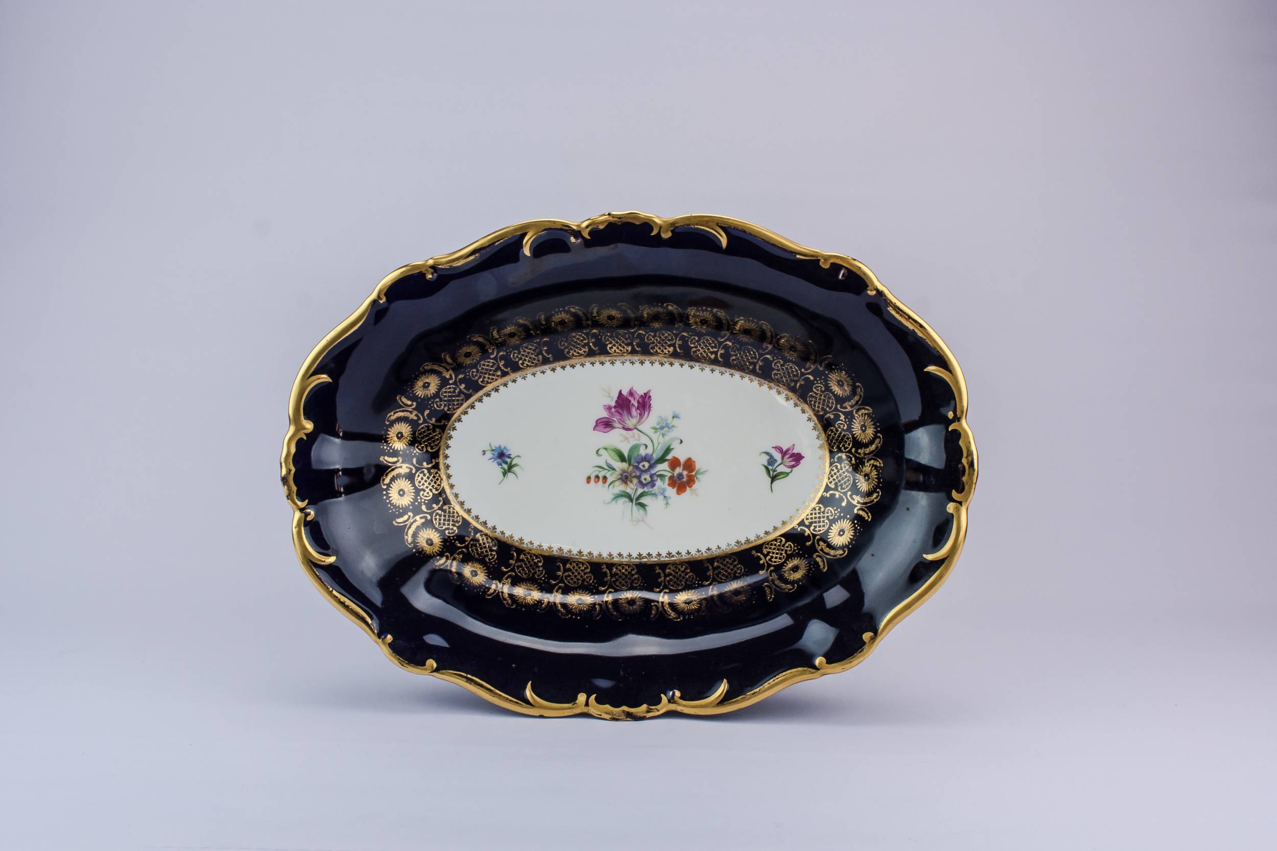 Stylish Blue And — Blue and white serving dish
