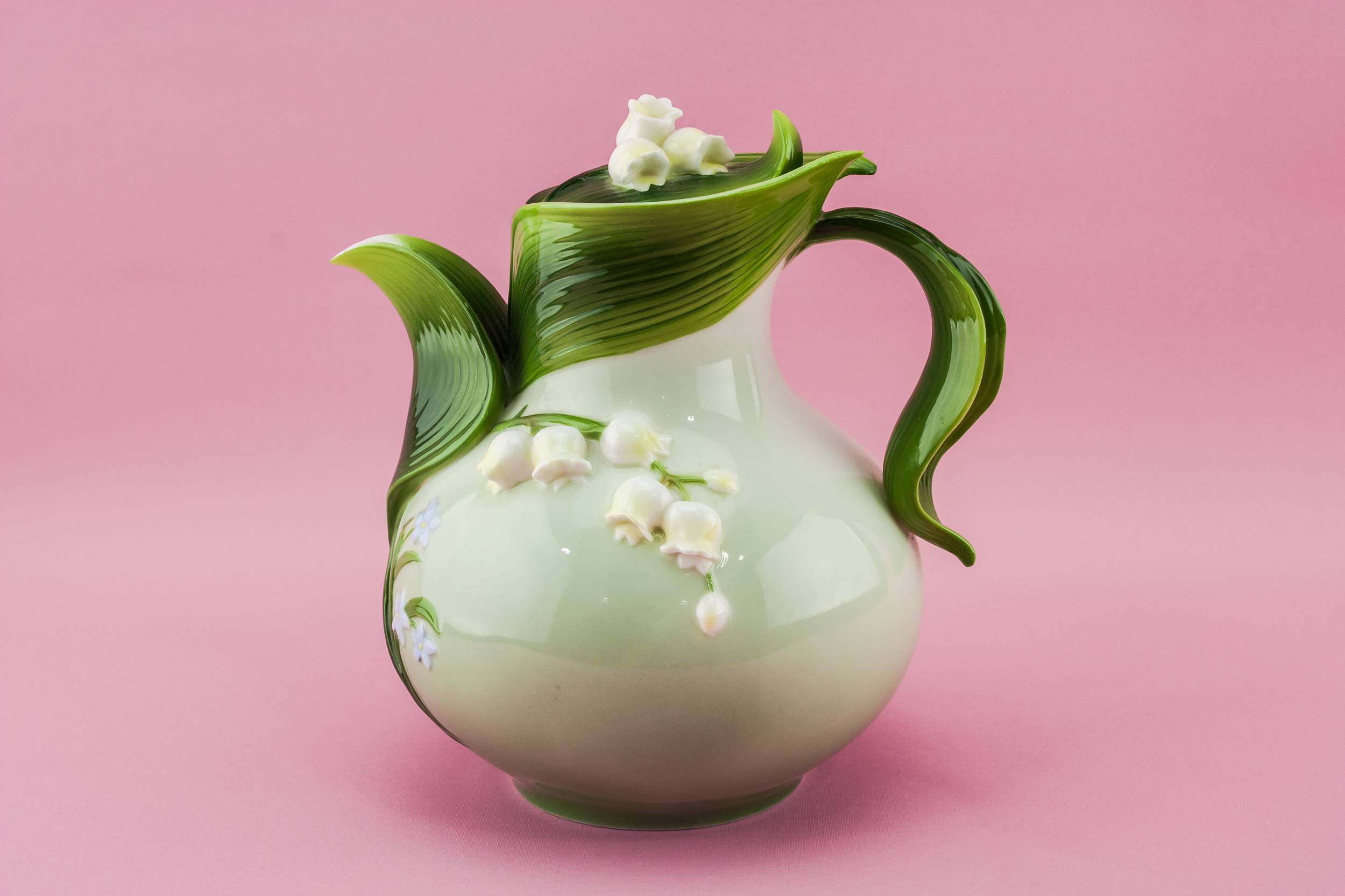Vintage Modernist Unique — Graff porcelain teapot