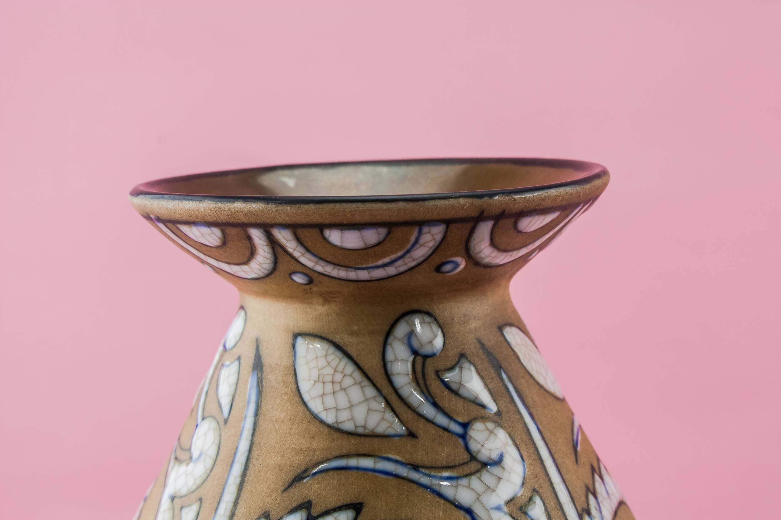 Pottery Slick Floral — Modernist pottery vase 1