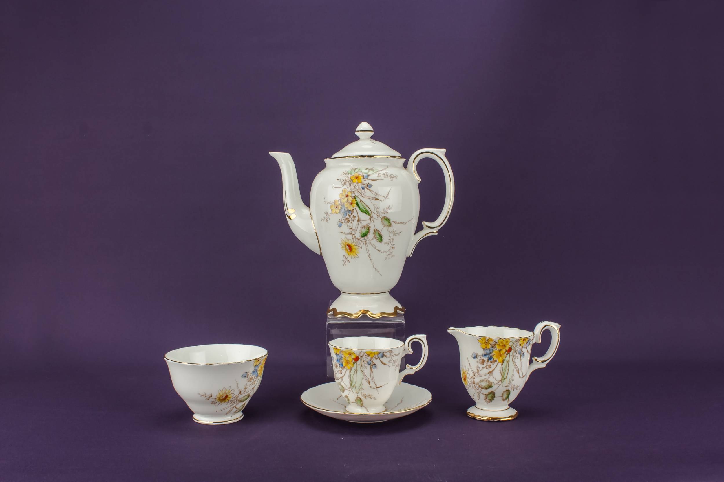 Persons Flamboyant Antique — Bone china coffee set for five