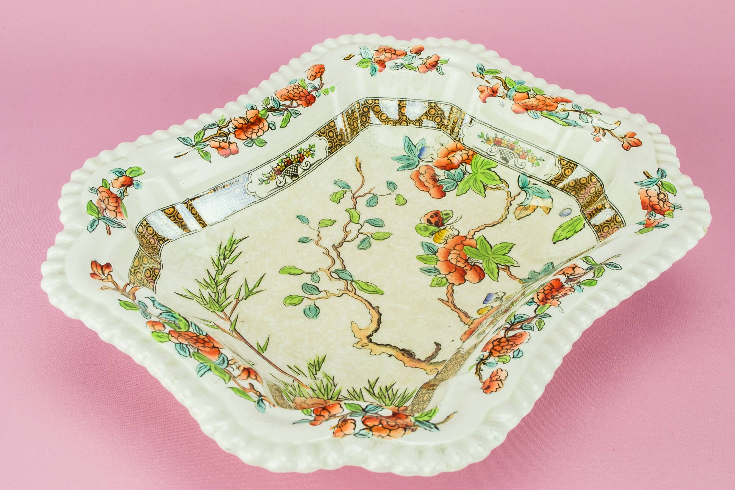 Elegant Antique TUREEN — Victorian pottery tureen 4