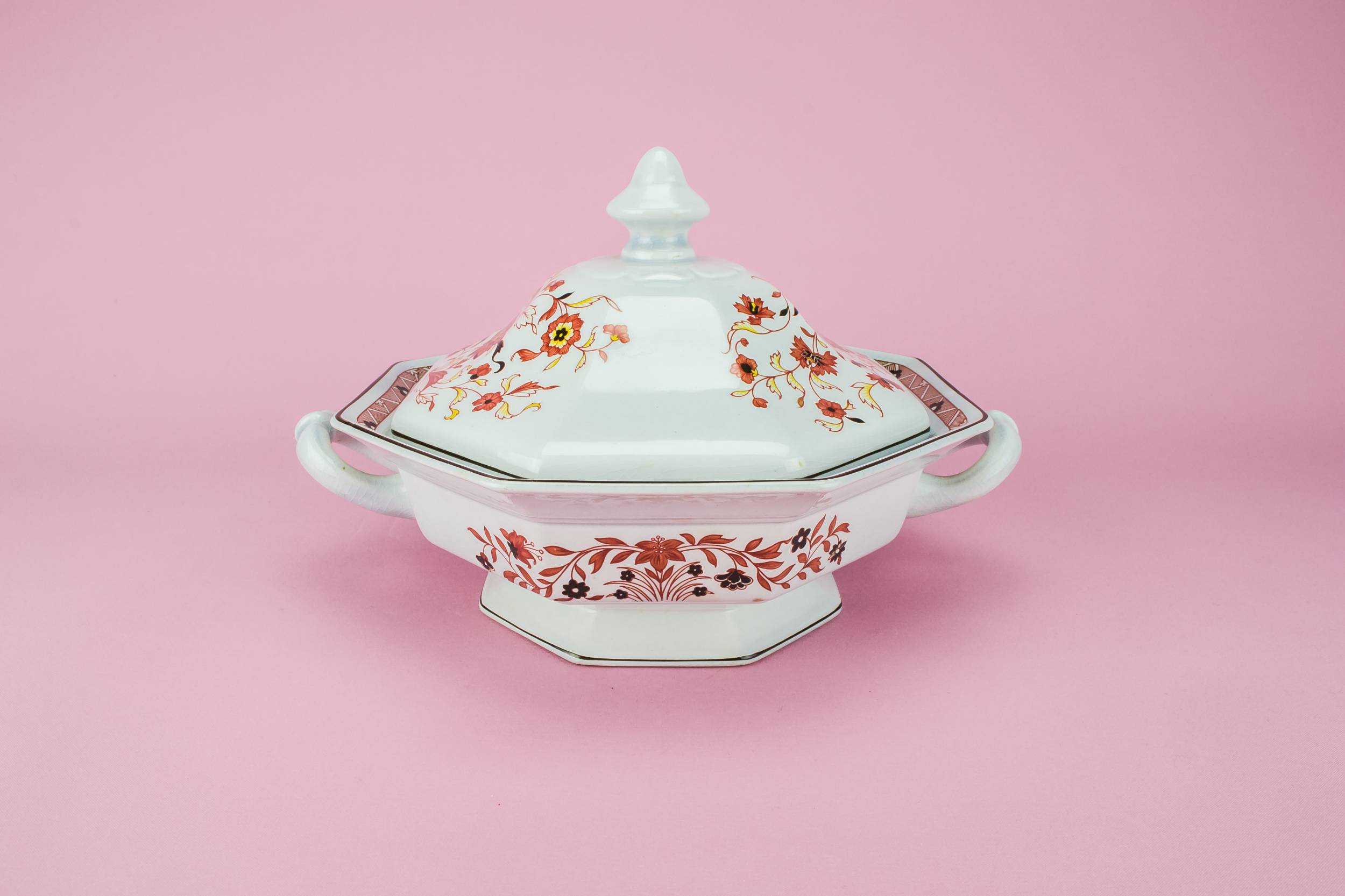 Art Deco Unusual — Art Deco pottery tureen