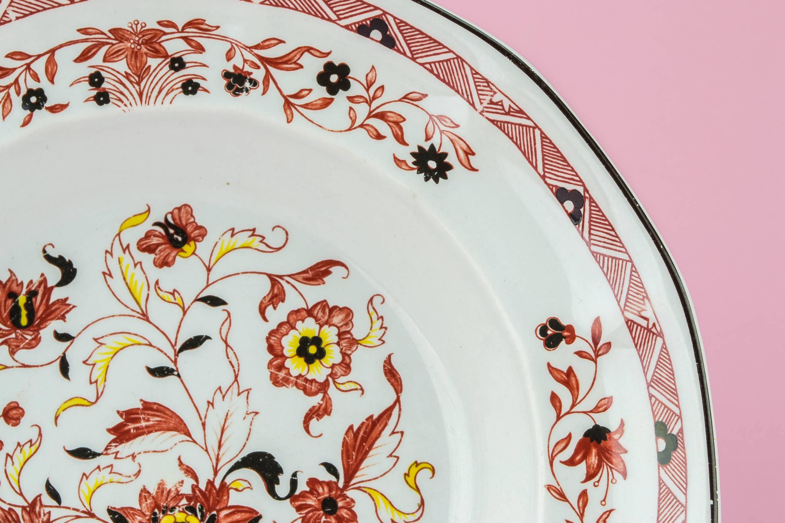 Festive Vintage Wedgwood — 4 Art Deco pottery bowls 1