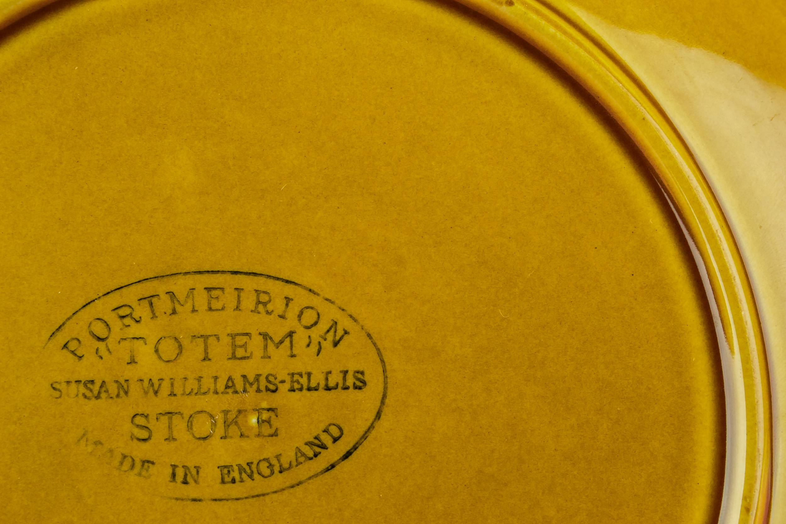 Persons Elegant Pottery — Pottery coffee set for six 2