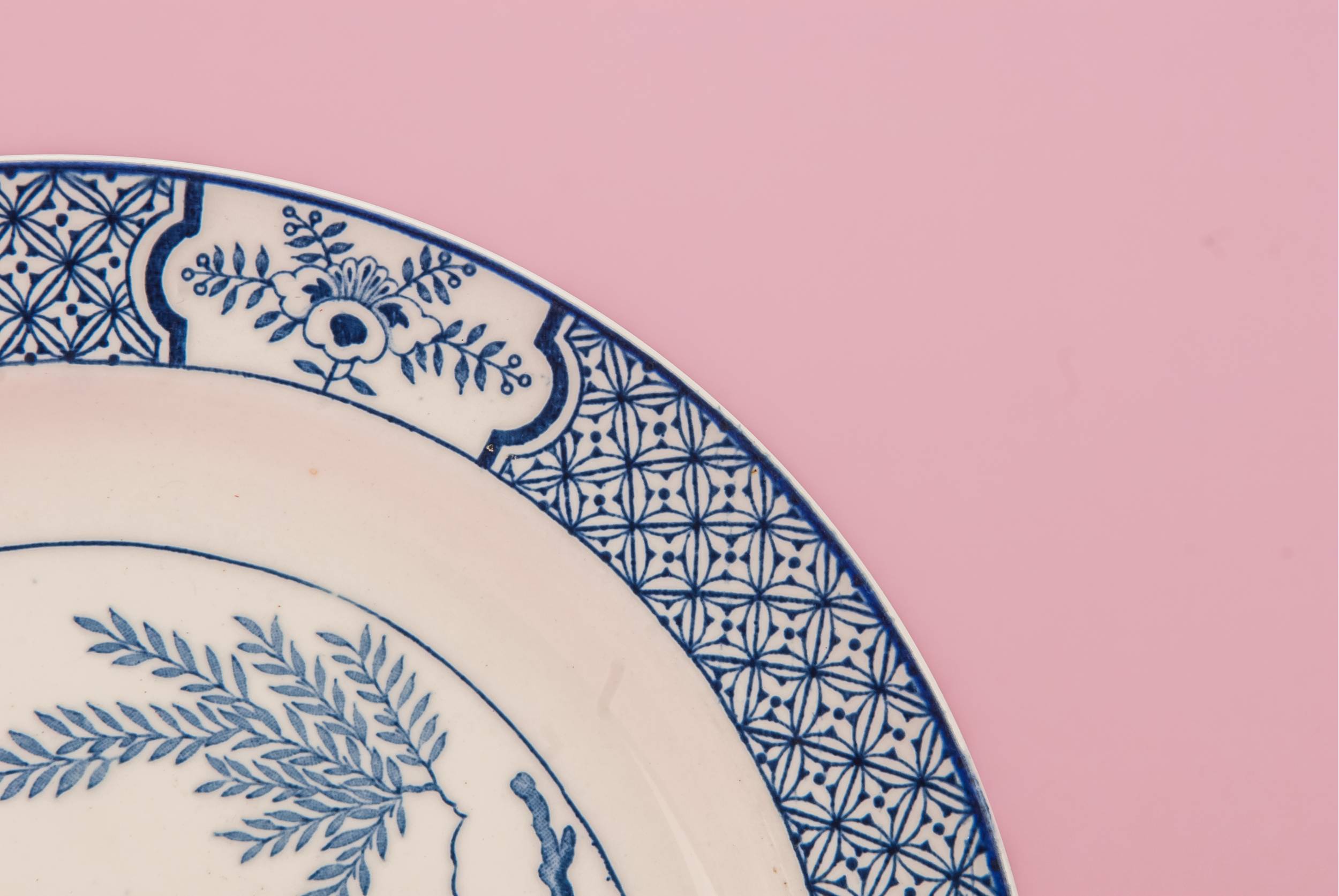 Spectacular Blue And — 9 blue and white dinner plates 1