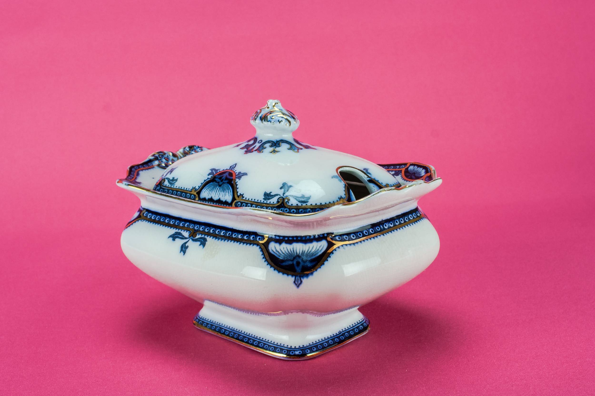 Blue And White — Blue and white sauce tureen 1