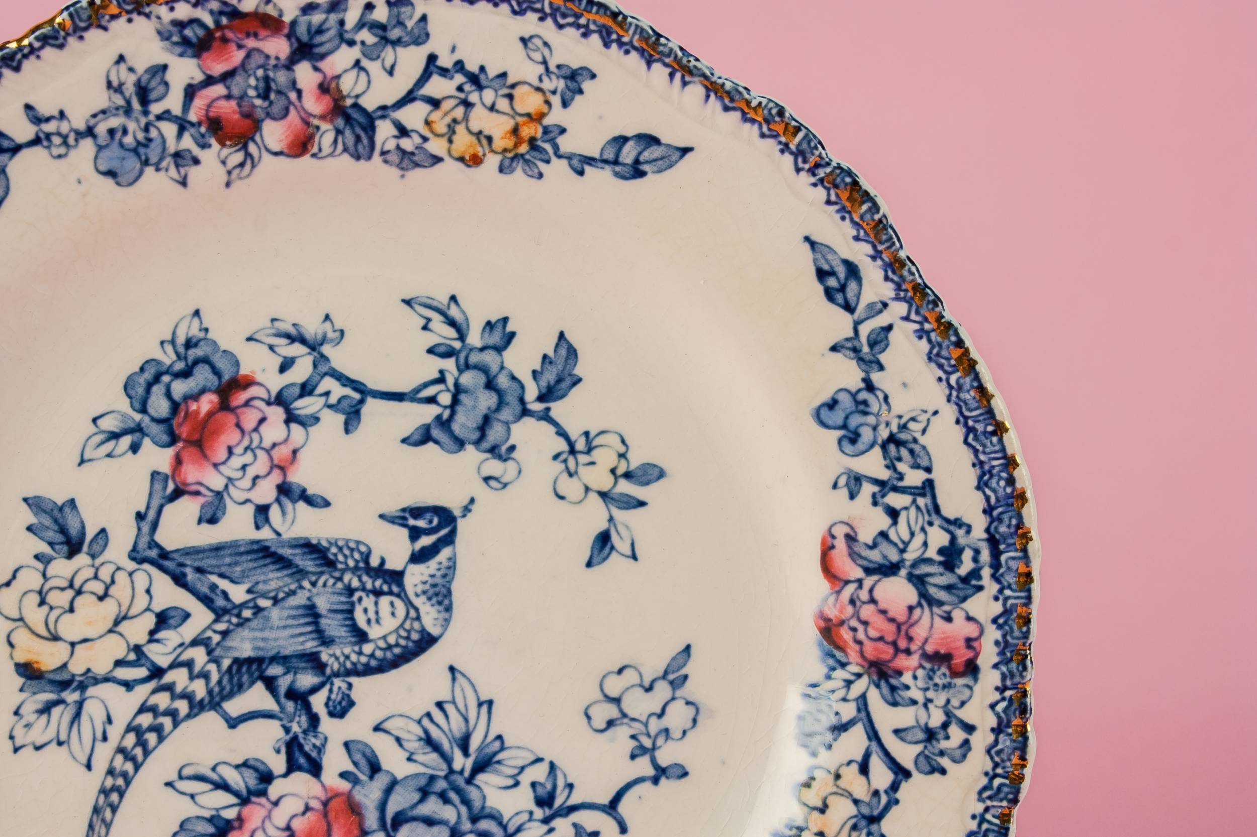 Vintage Attractive Pottery — 6 blue and white medium plates 1