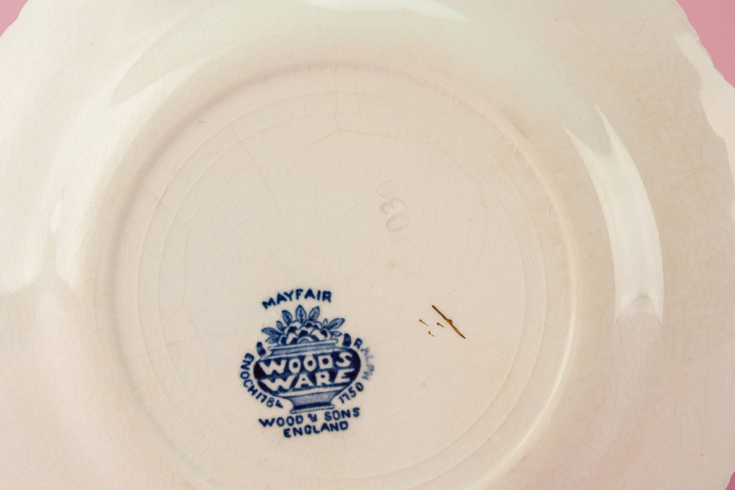 Vintage Attractive Pottery — 6 blue and white medium plates 2
