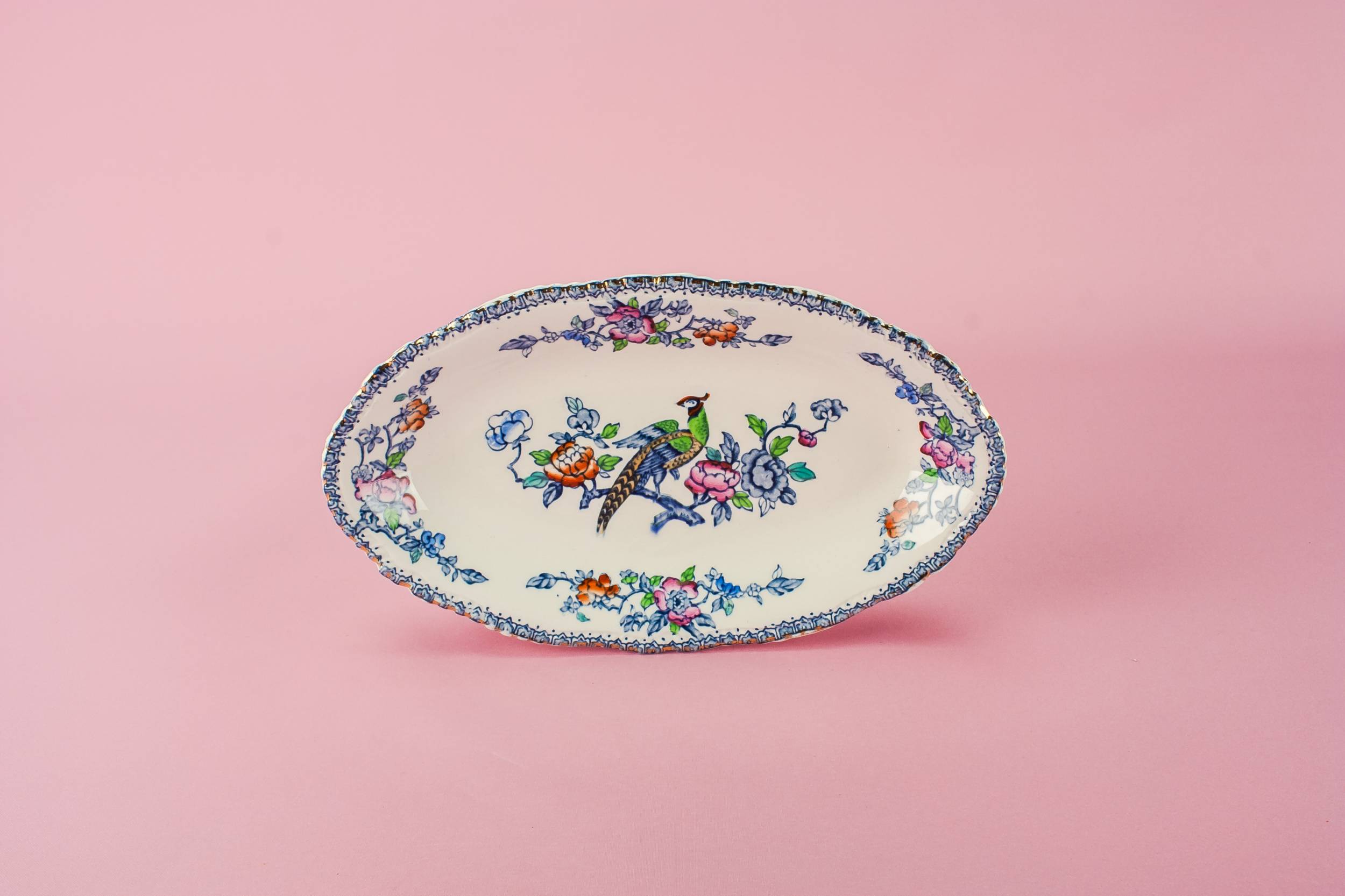 Vintage Elegant Mayfair — Blue and white serving bowl
