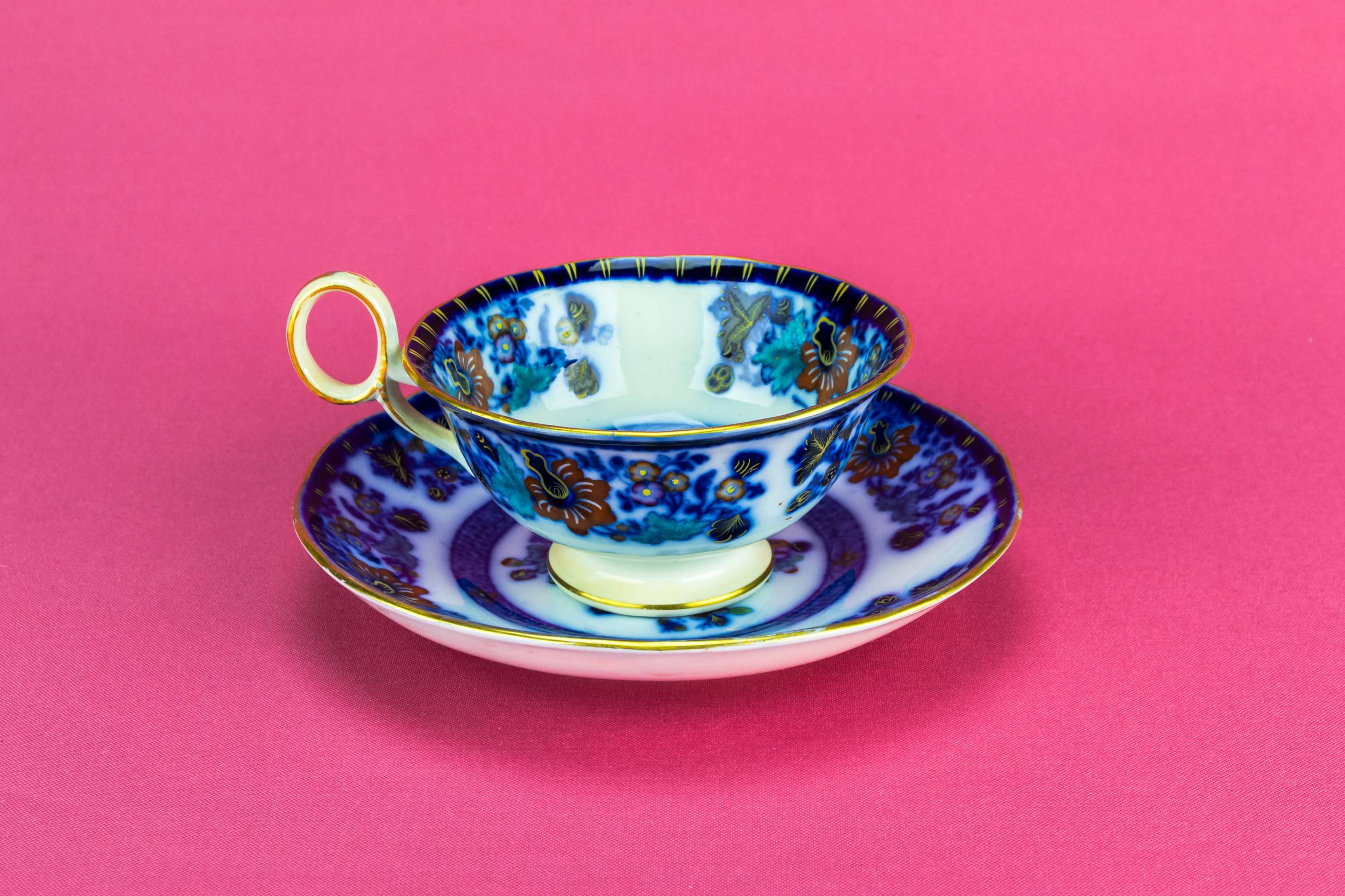 Antique Victorian TEACUP — Flow blue teacup & saucer
