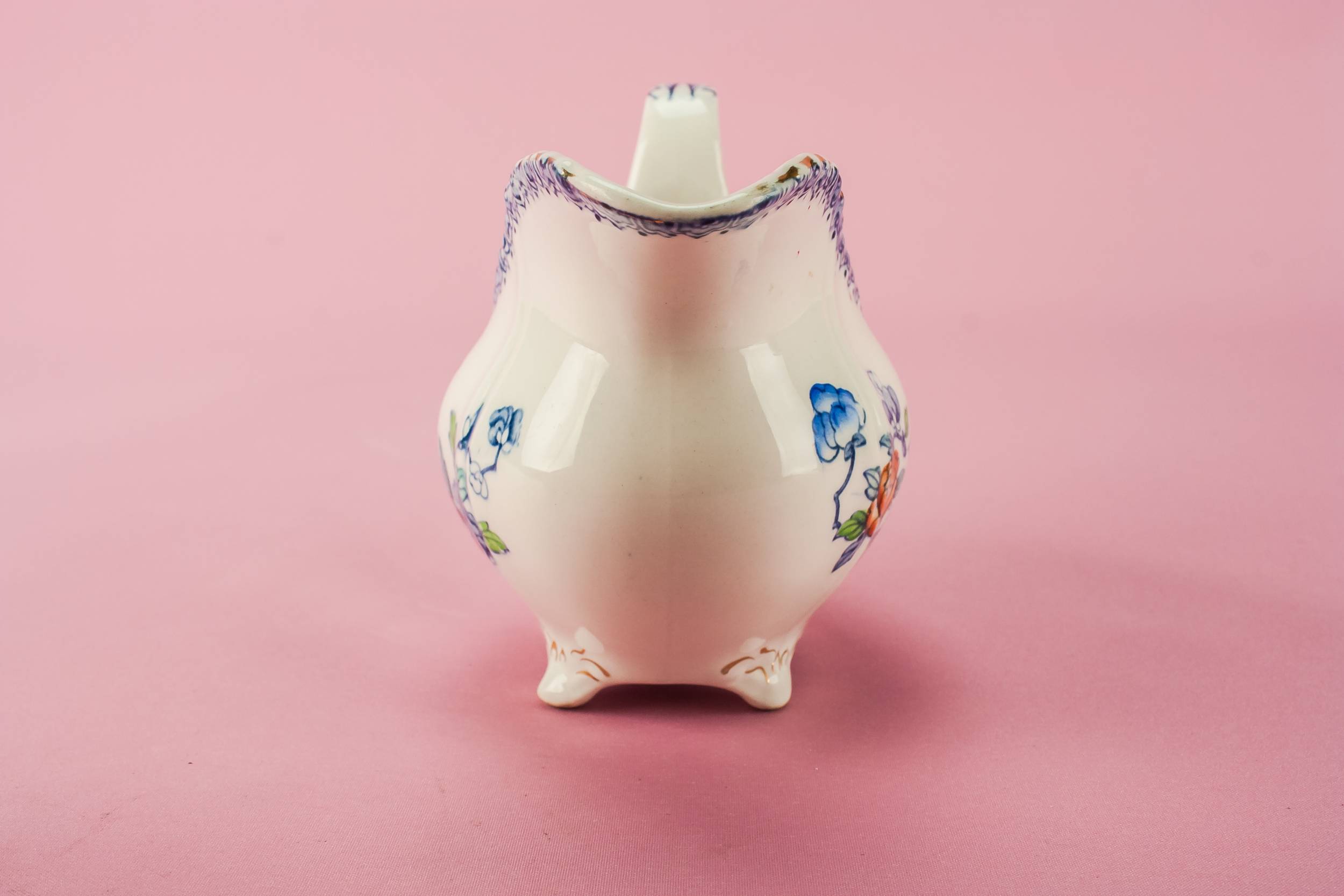 Vintage Elegant GRAVY — Blue and white gravy boat 3