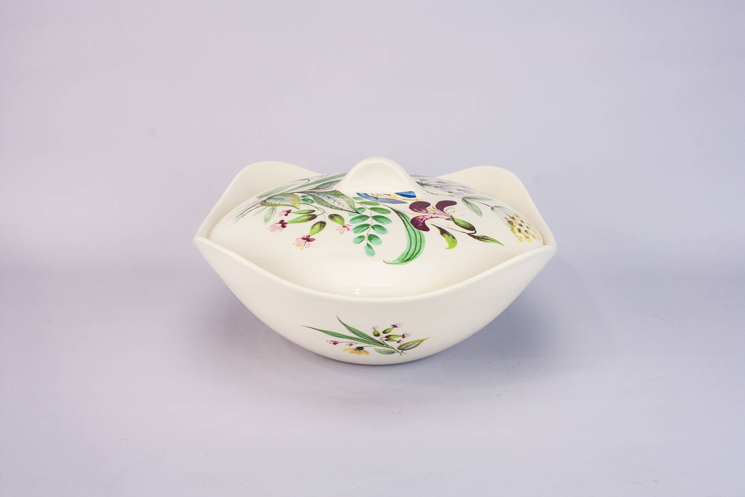 Pottery Vintage Midwinter — Midwinter pottery tureen