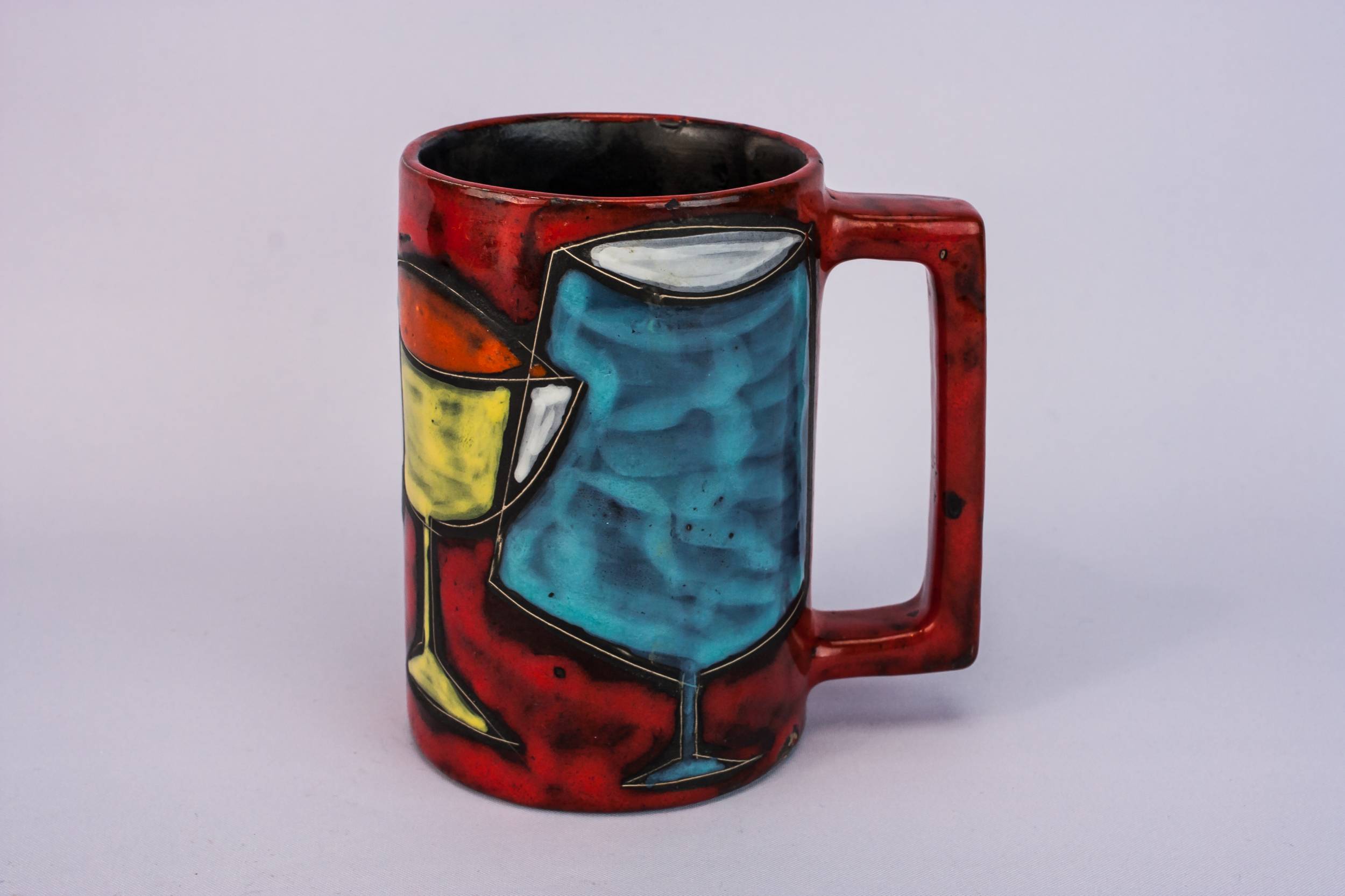 Striking Vintage Schematic — Red pottery teacup