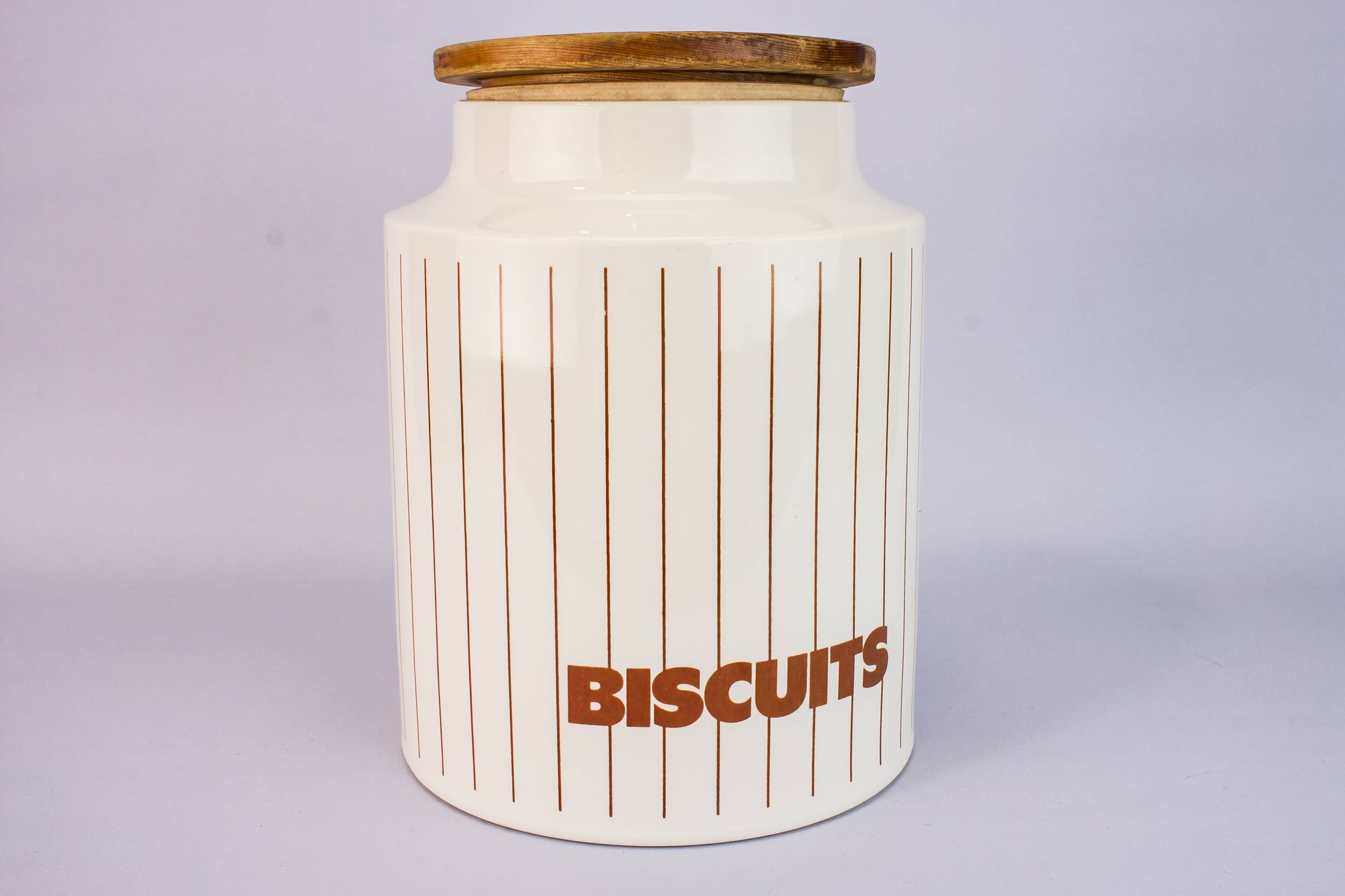 Vintage White Hornsea — Hornsea kitchen jar 2