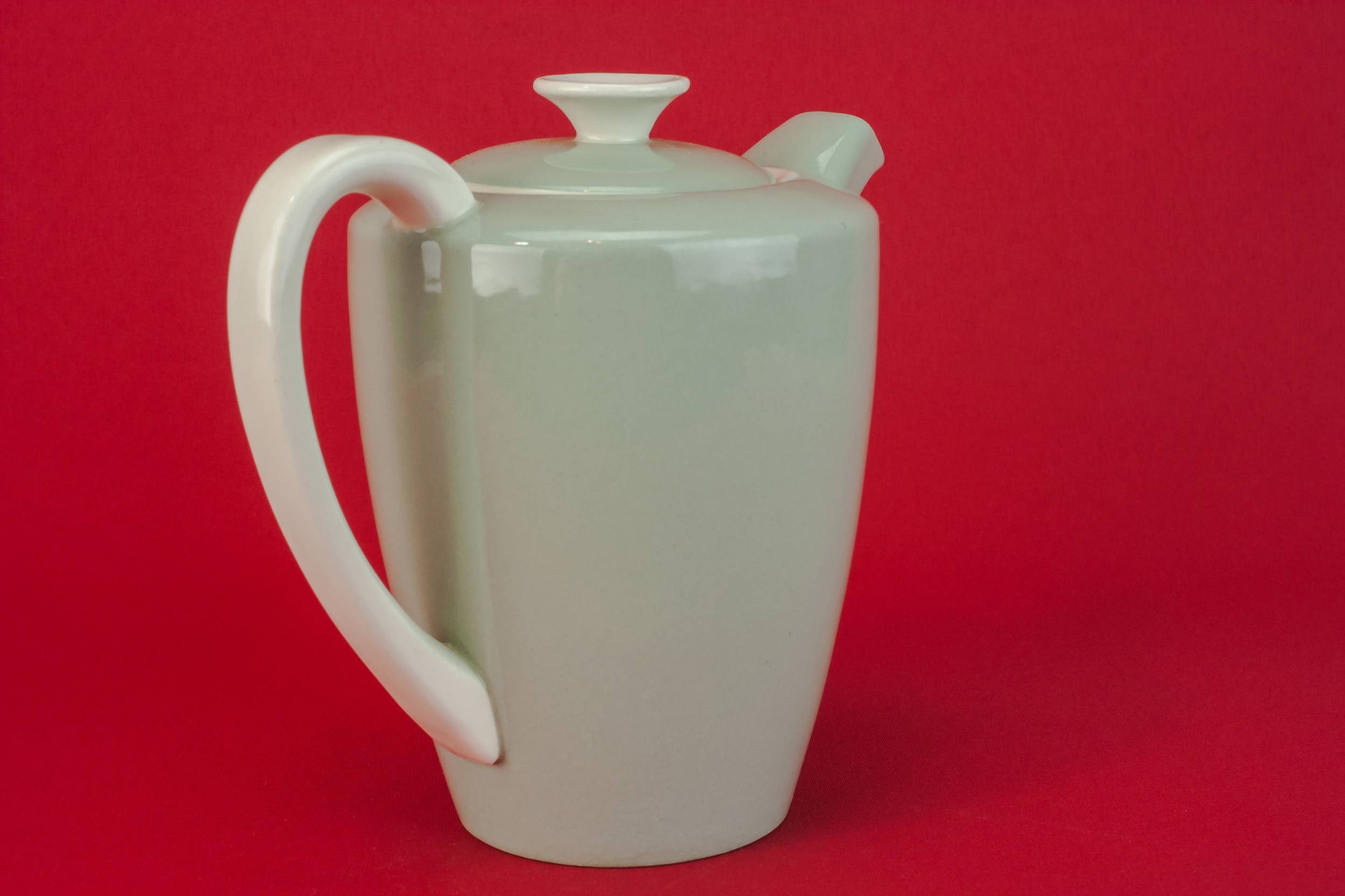 Elegant Vintage TEAPOT — Medium pottery teapot 1
