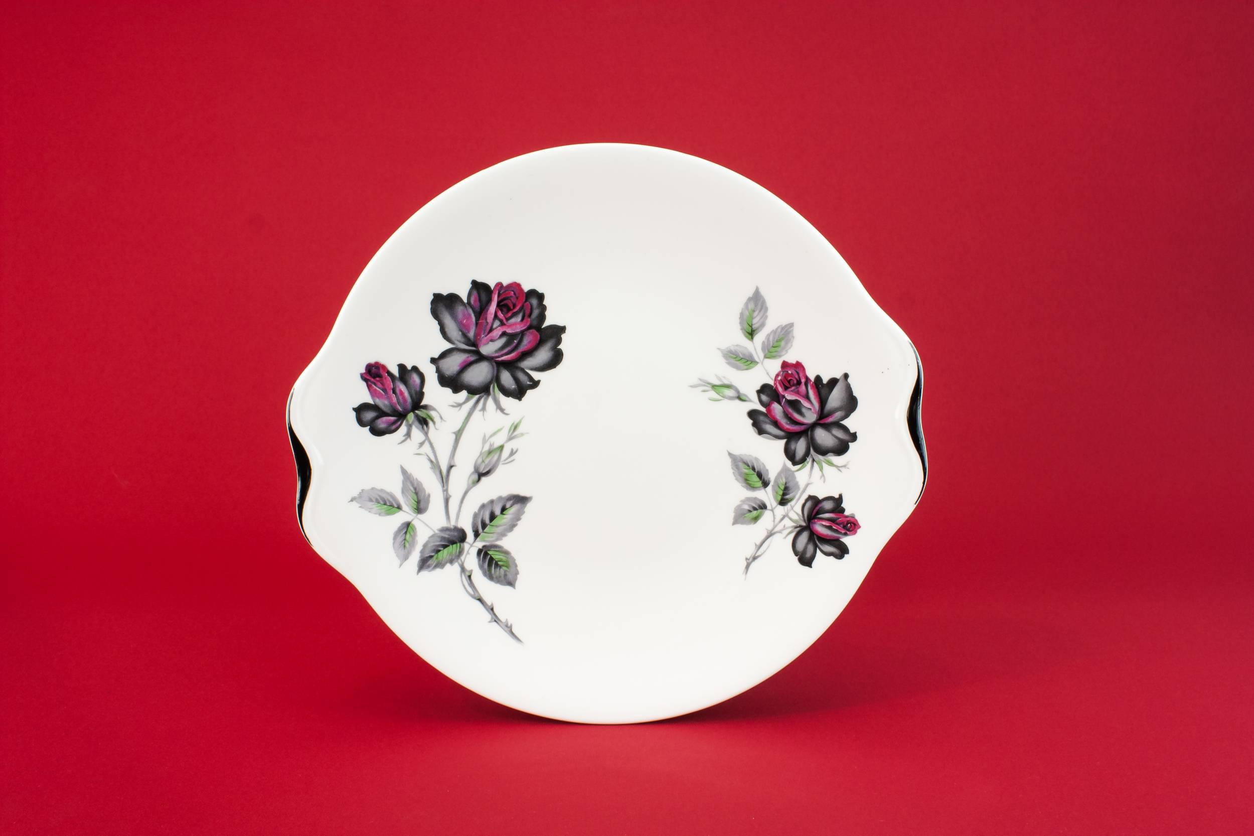 Mid-Century Modern Black — Royal Albert cake plate