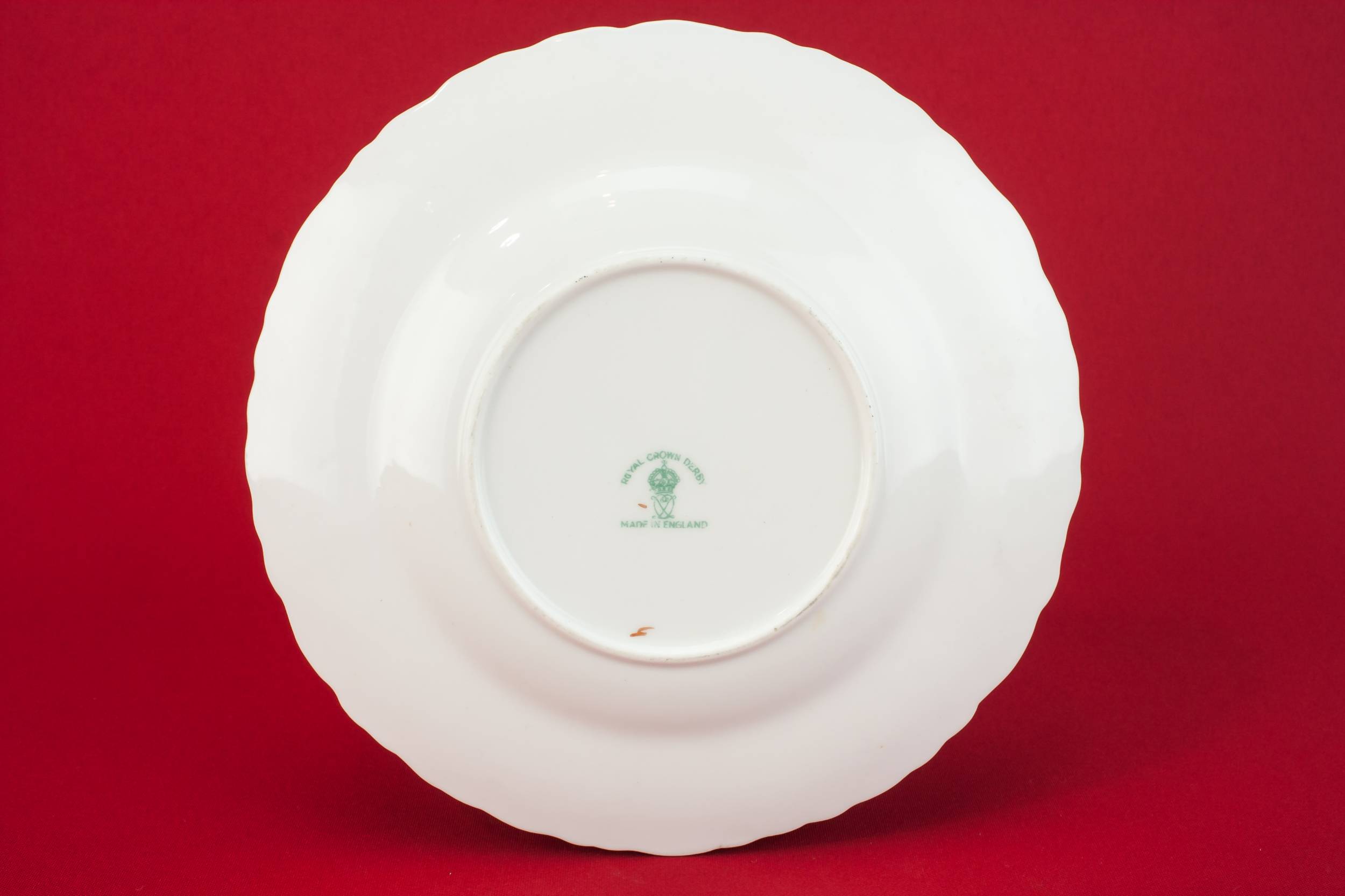Medium Pottery Floral — Retro pottery serving dish 2