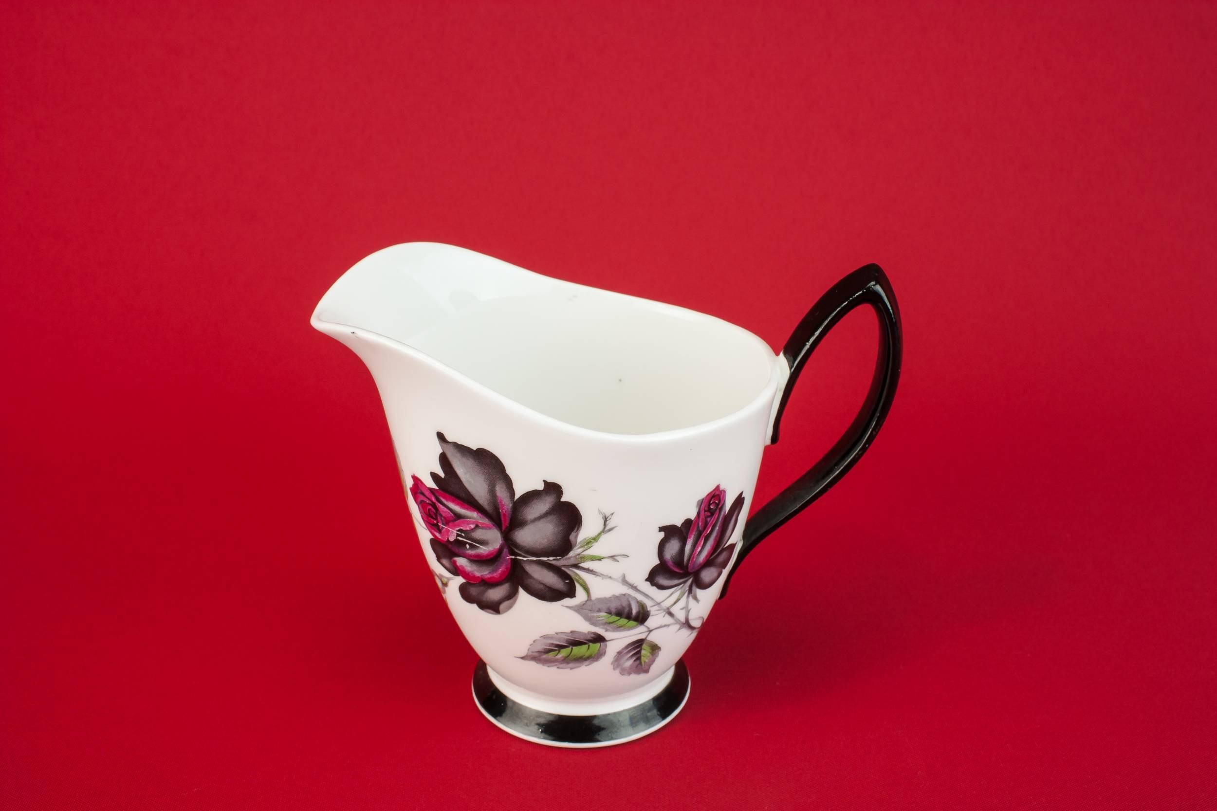 Slick Bone China — Black bone china creamer