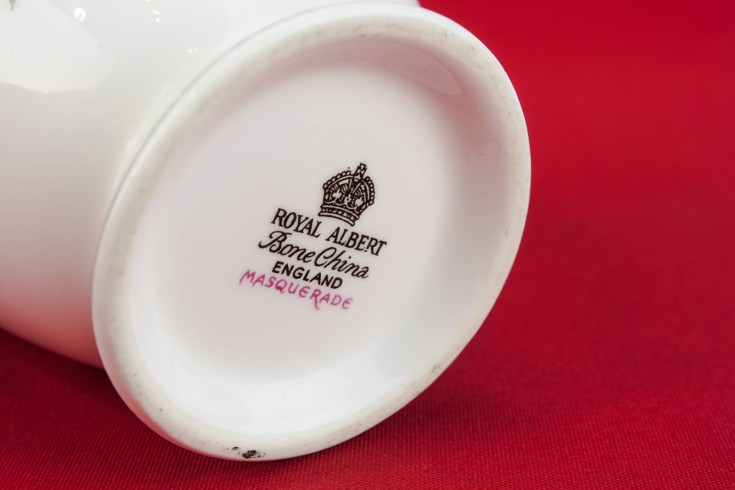 Slick Bone China — Black bone china creamer 4