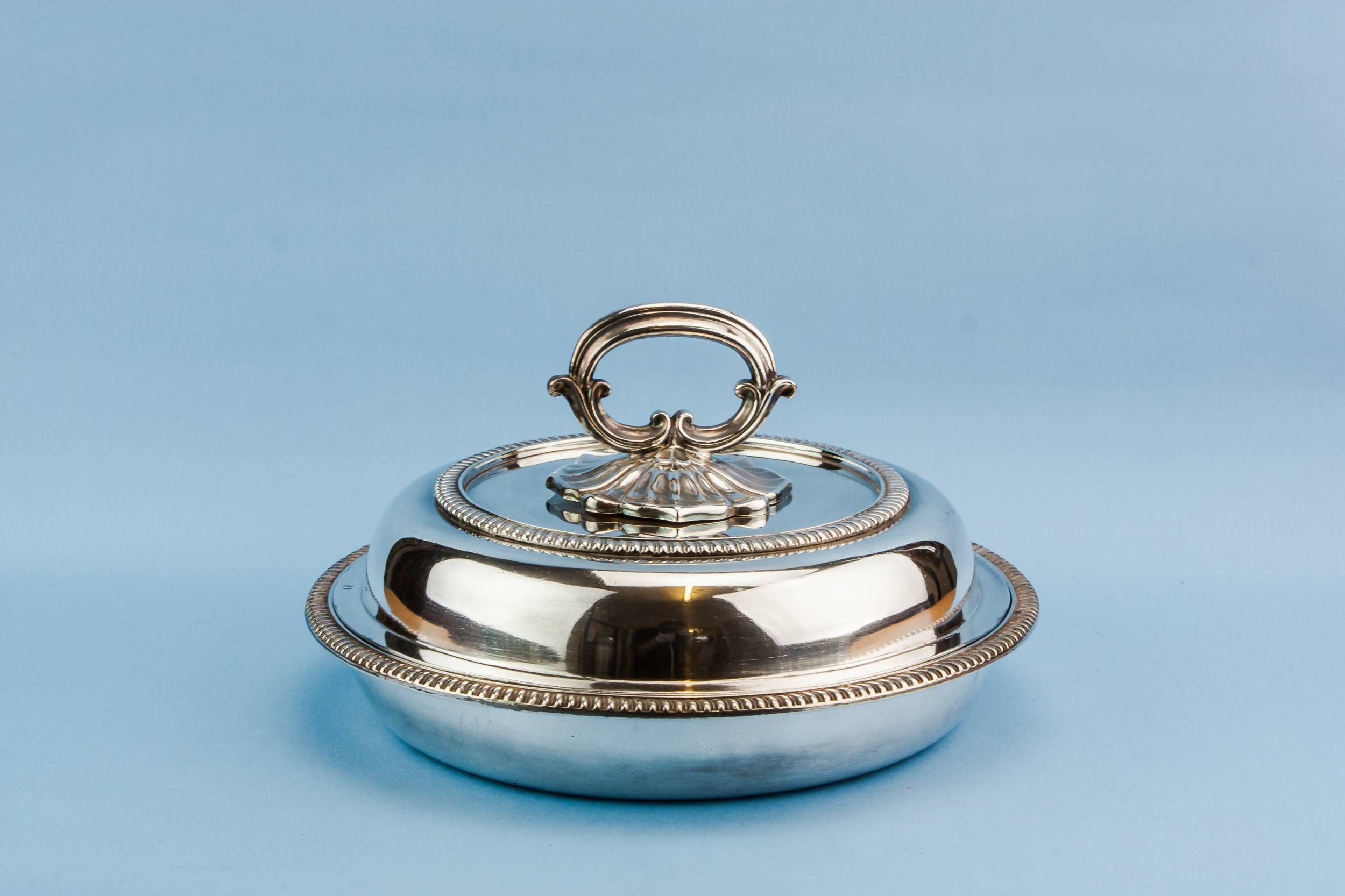 Antique Neo-Classical Serving — Neo-Classical serving bowl