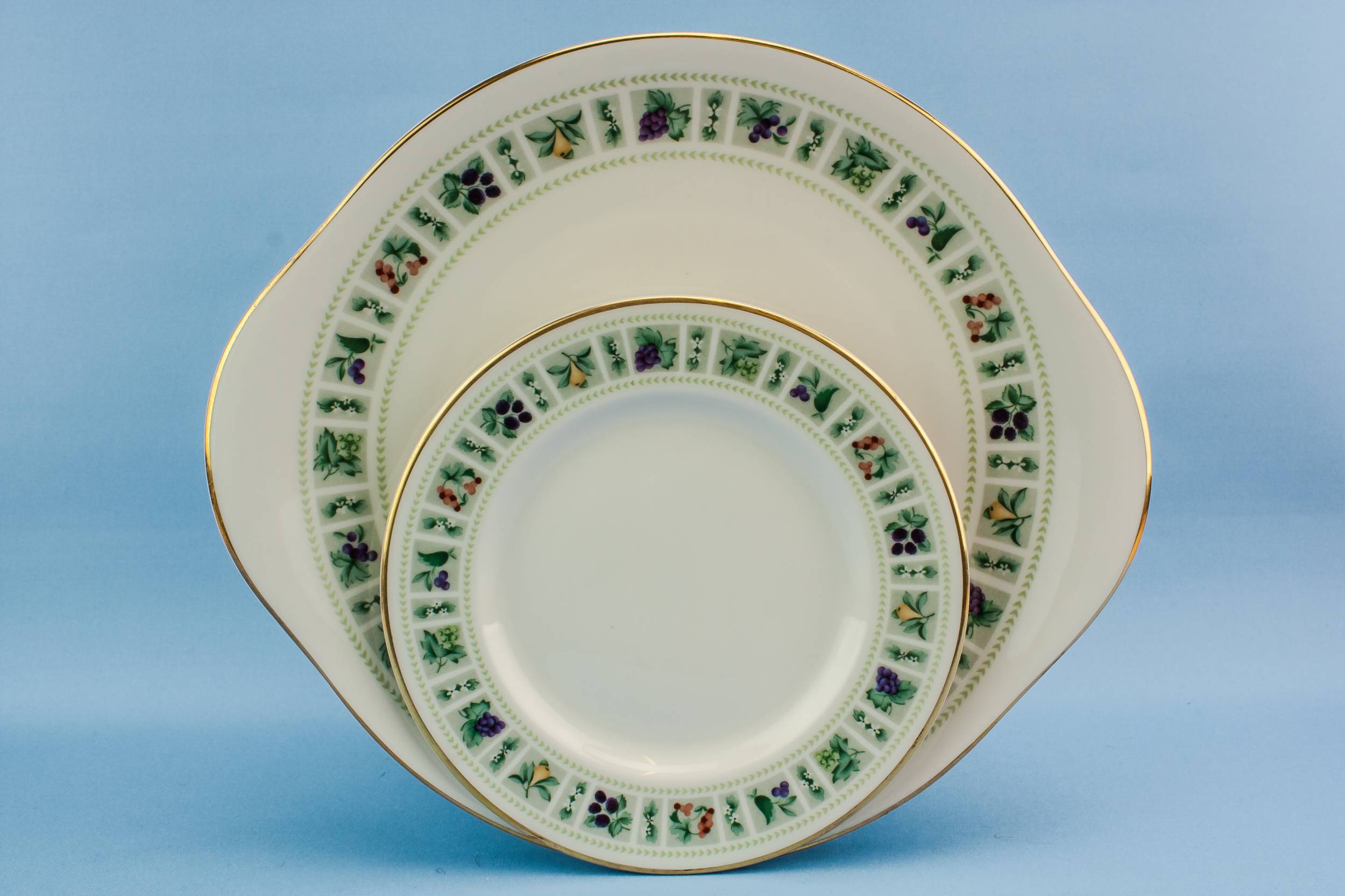 Persons Classical Vintage — Royal Doulton tea set for 6 2