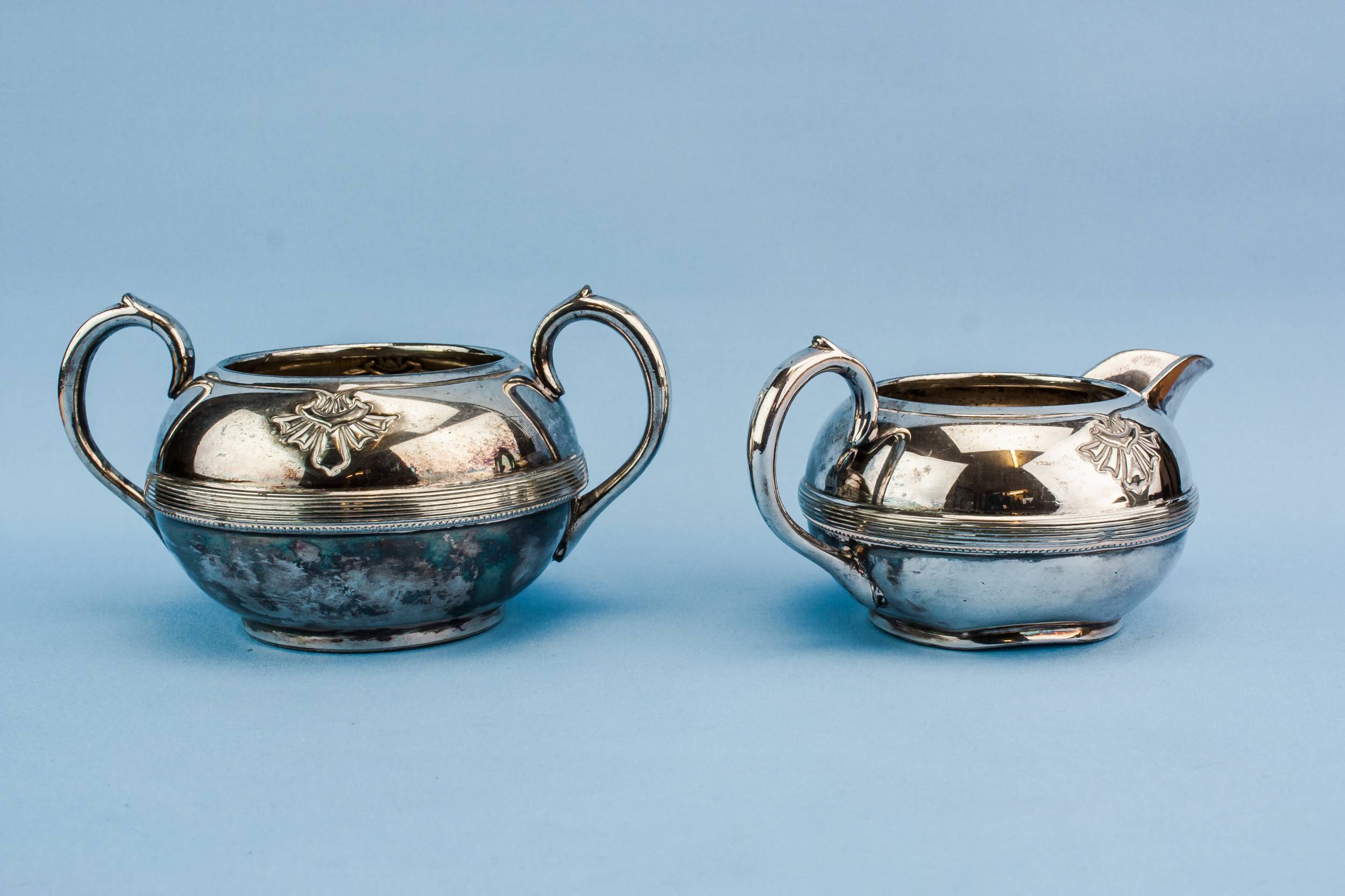 Rustic Antique CREAMER — Creamer and sugar bowl set 1