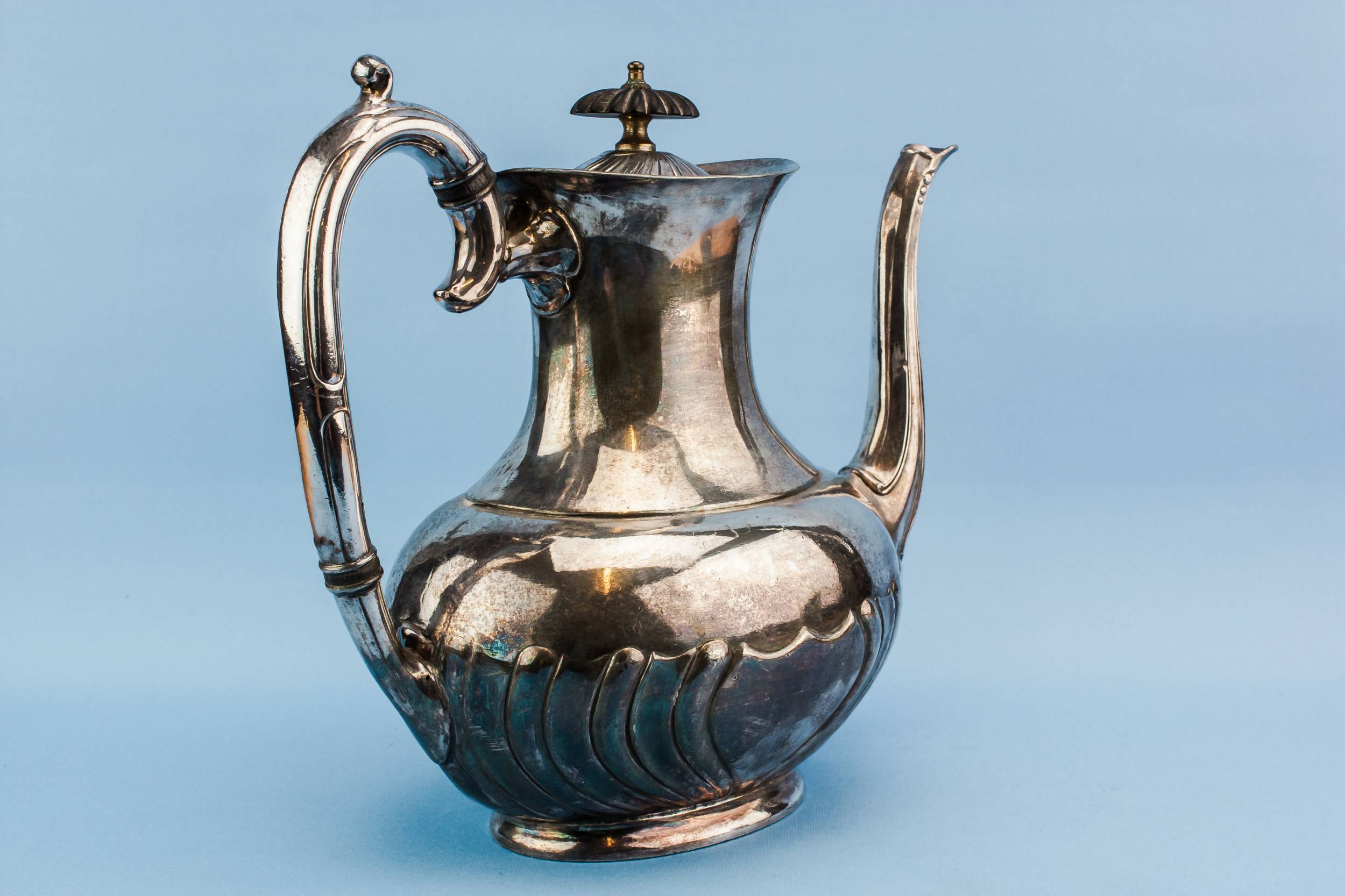 Elegant Silver Plated — Large Neo-Classical coffee pot 1