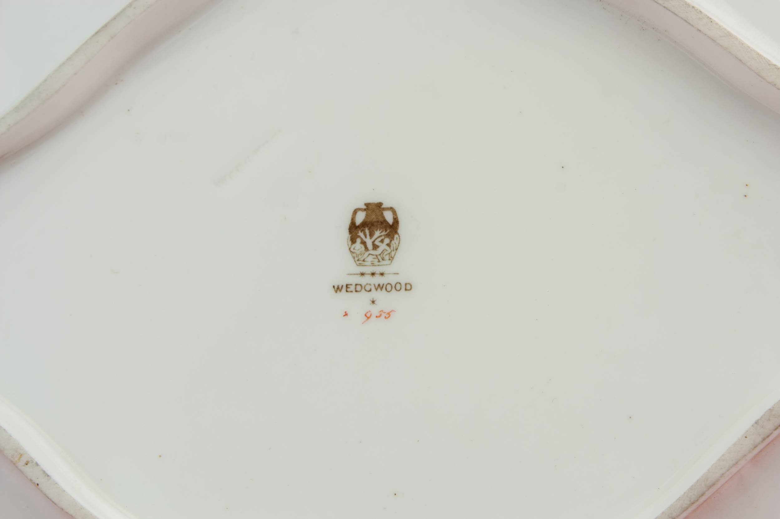 Bone China Elegant — Wedgwood serving dish 2