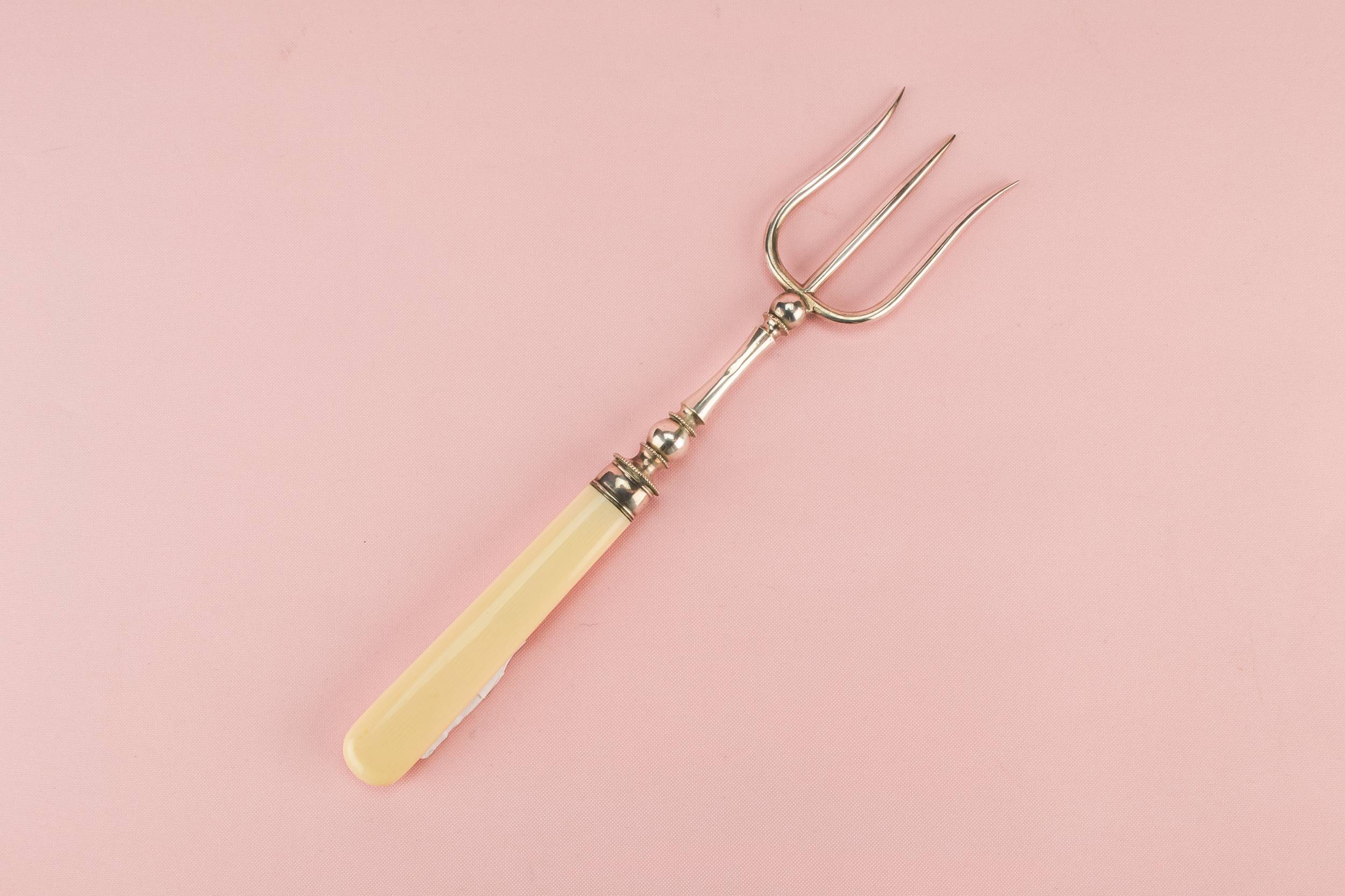 Large serving fork
