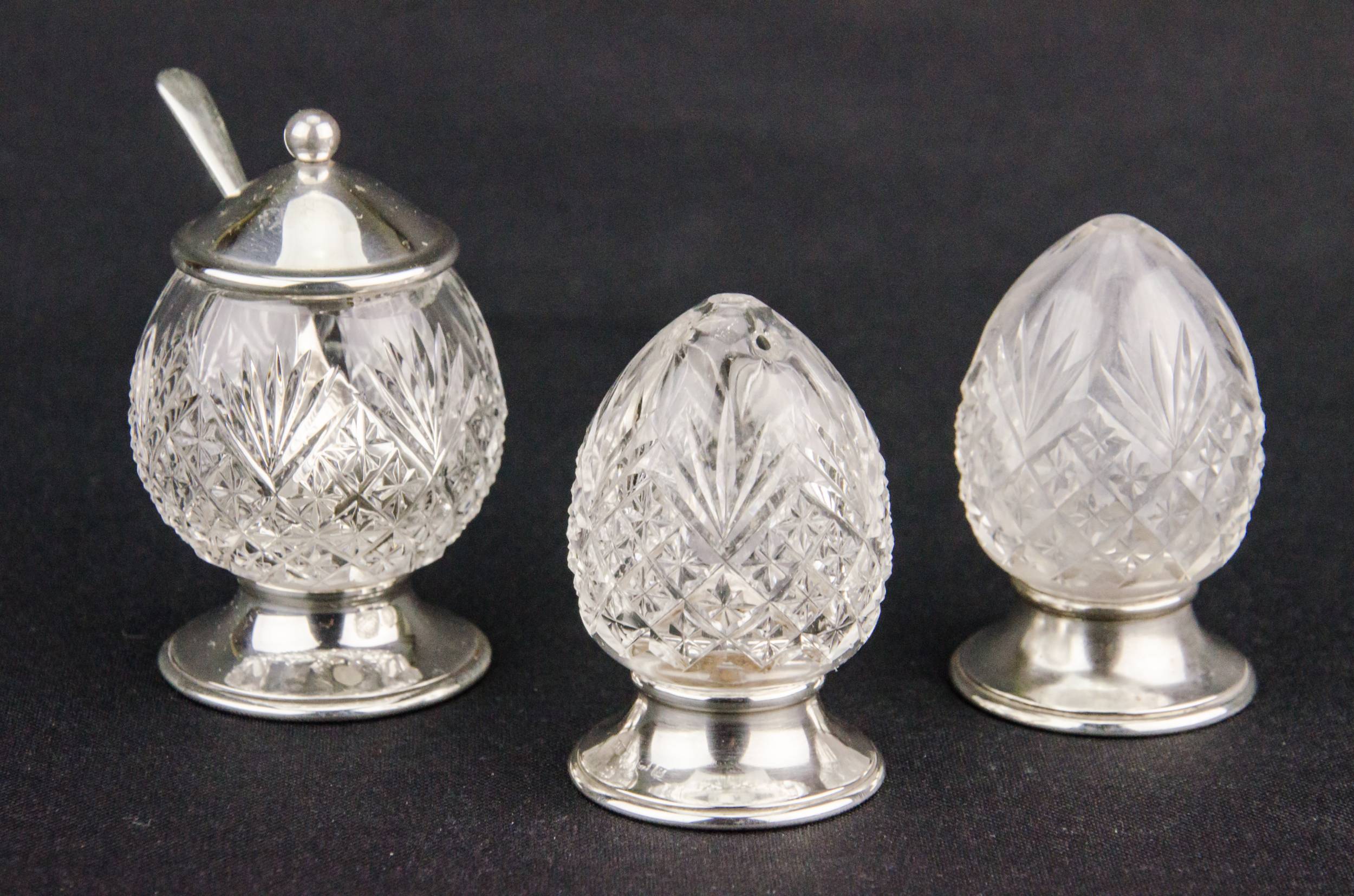 Art Deco Small — Salt and pepper shakers set 1