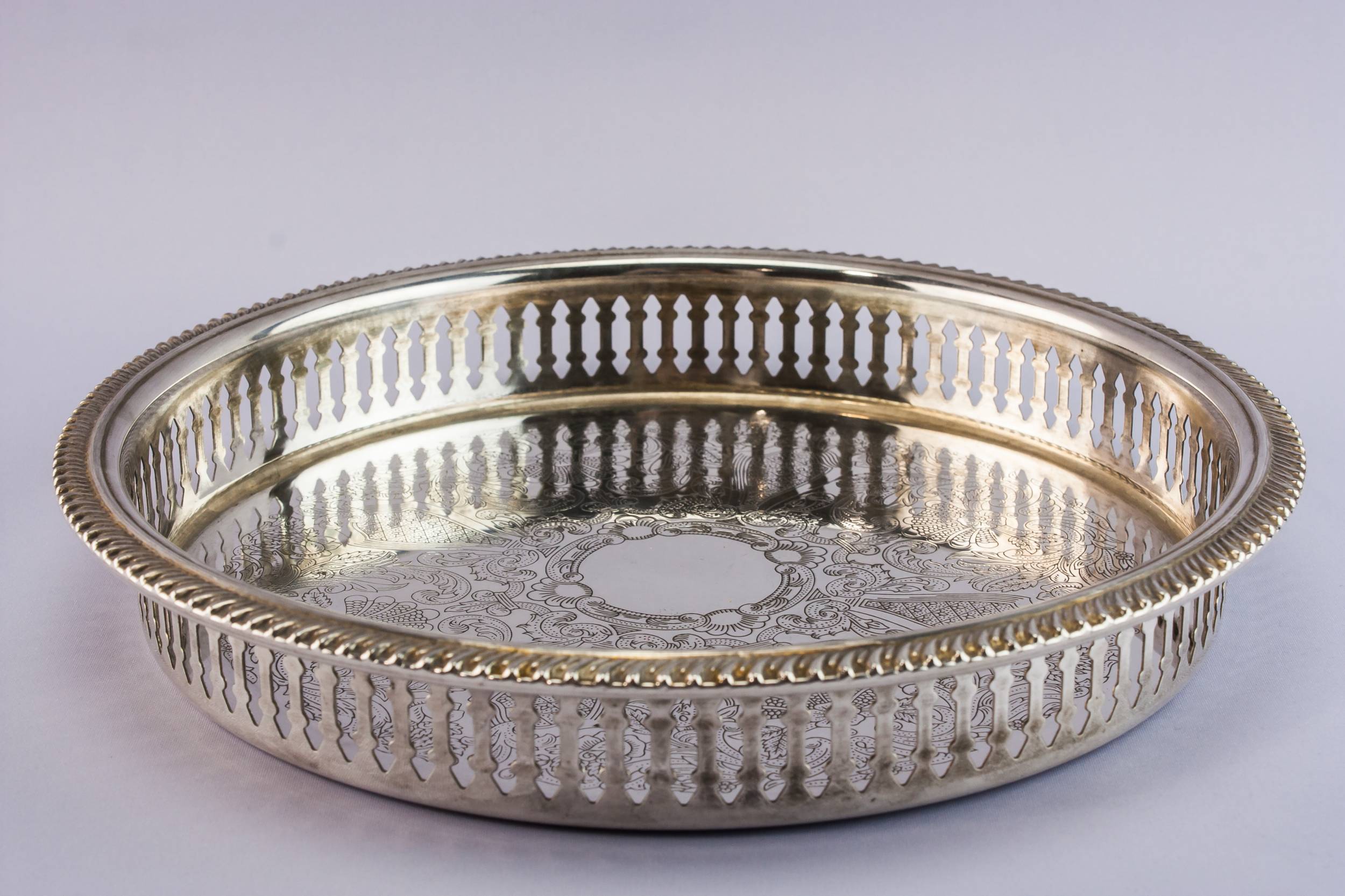 Vintage Neo-Classical Serving — Neo-Classical serving tray 1