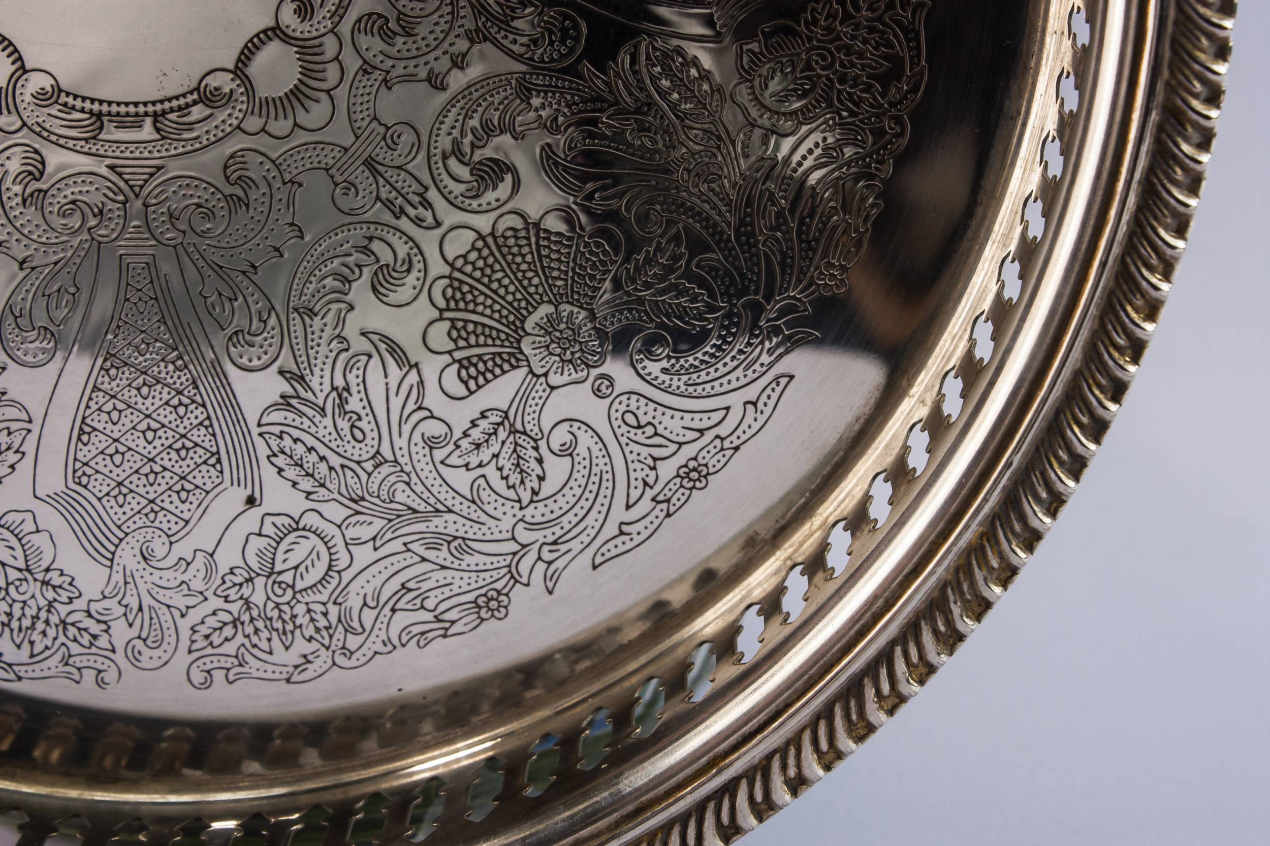 Vintage Neo-Classical Serving — Neo-Classical serving tray 2