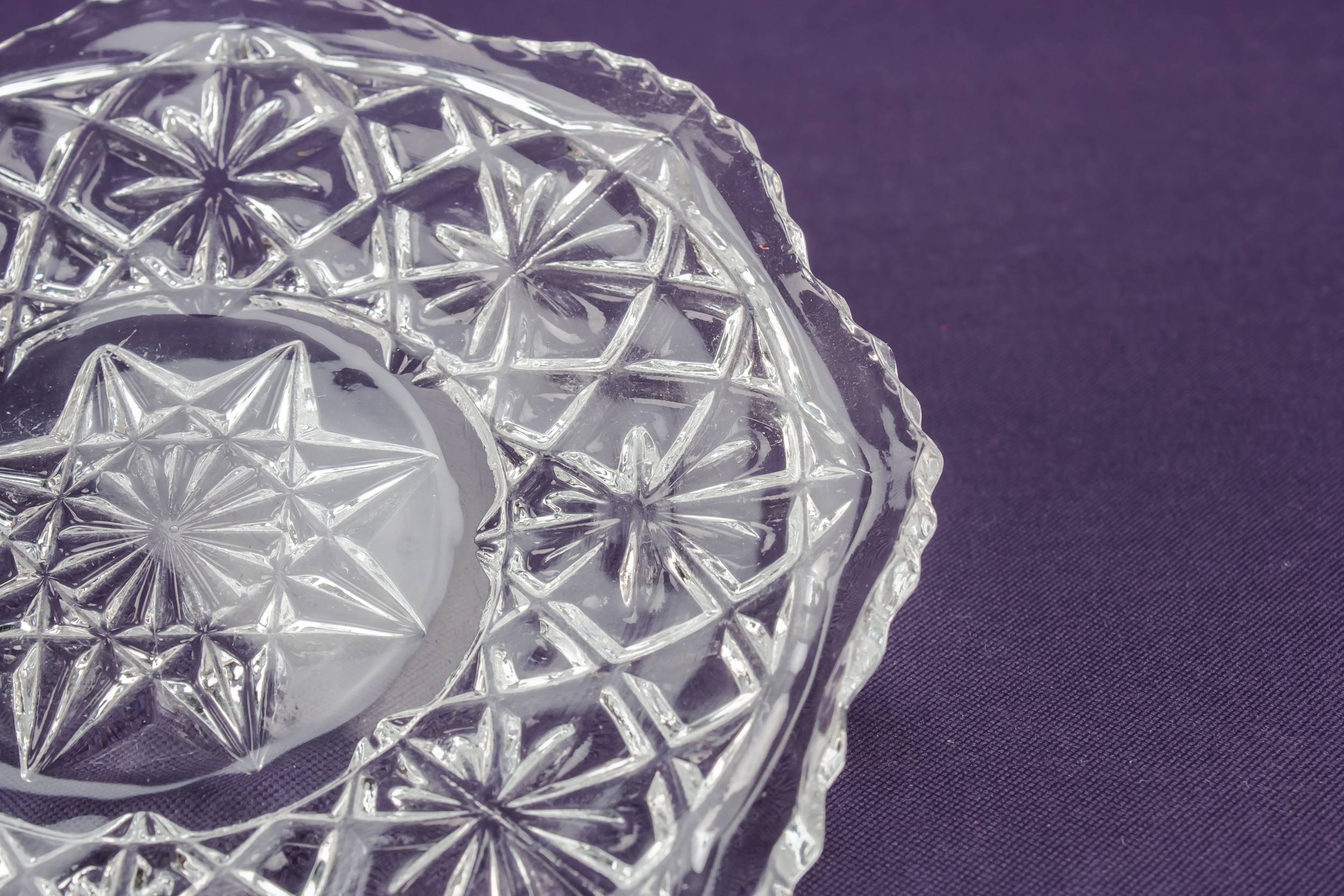 Elegant Vintage Starburst — 5 glass side plates 2