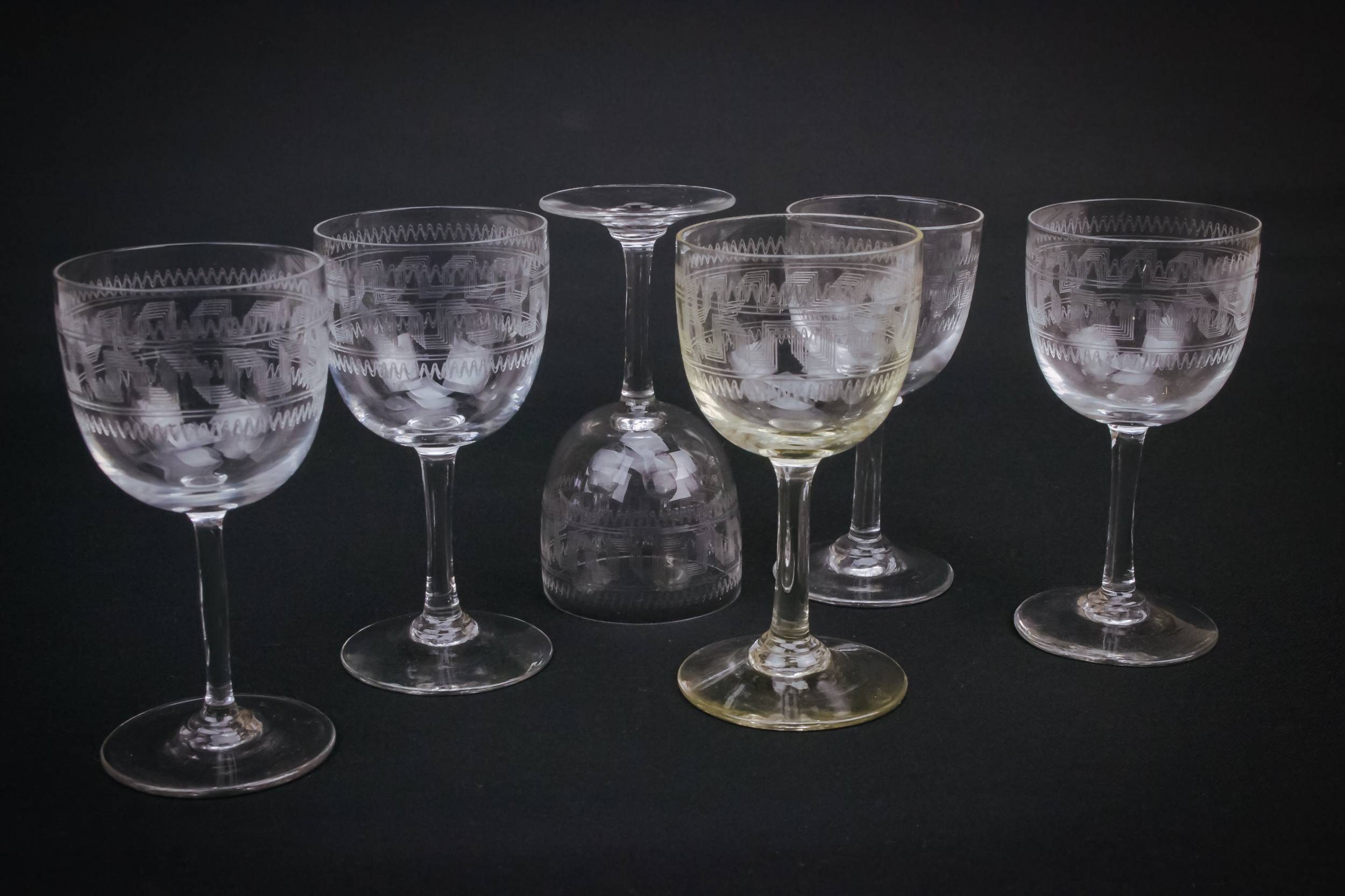 Harlequin 6 Small — 6 engraved port glasses 2
