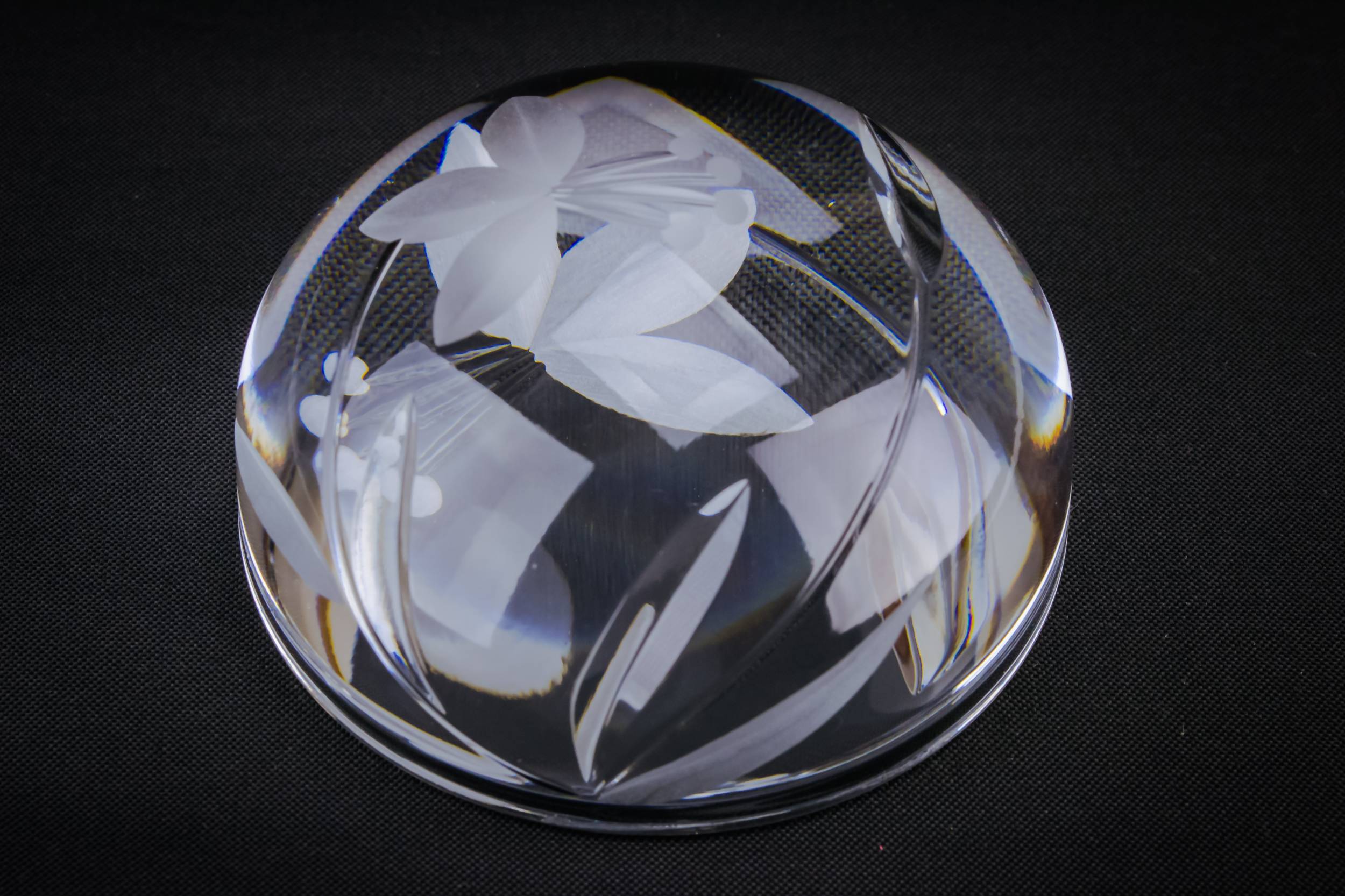 Modernist Cut Glass — Cut glass paperweight 1