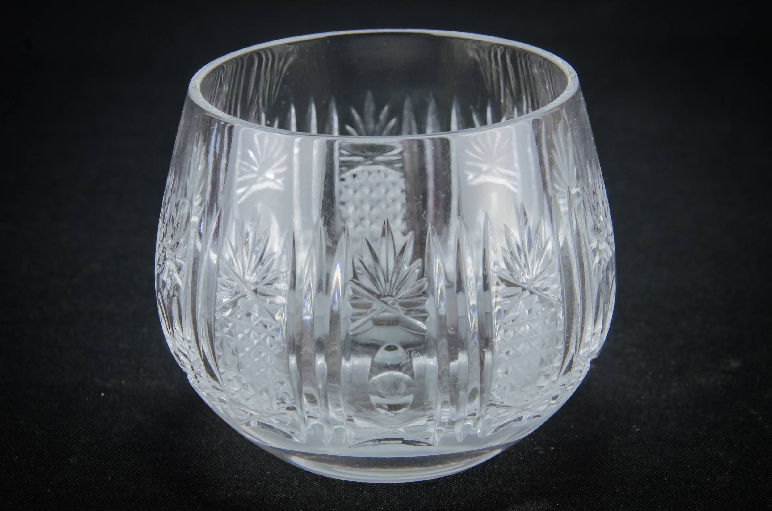 Classical Crystal Hobnail — 8 crystal whisky glasses 1