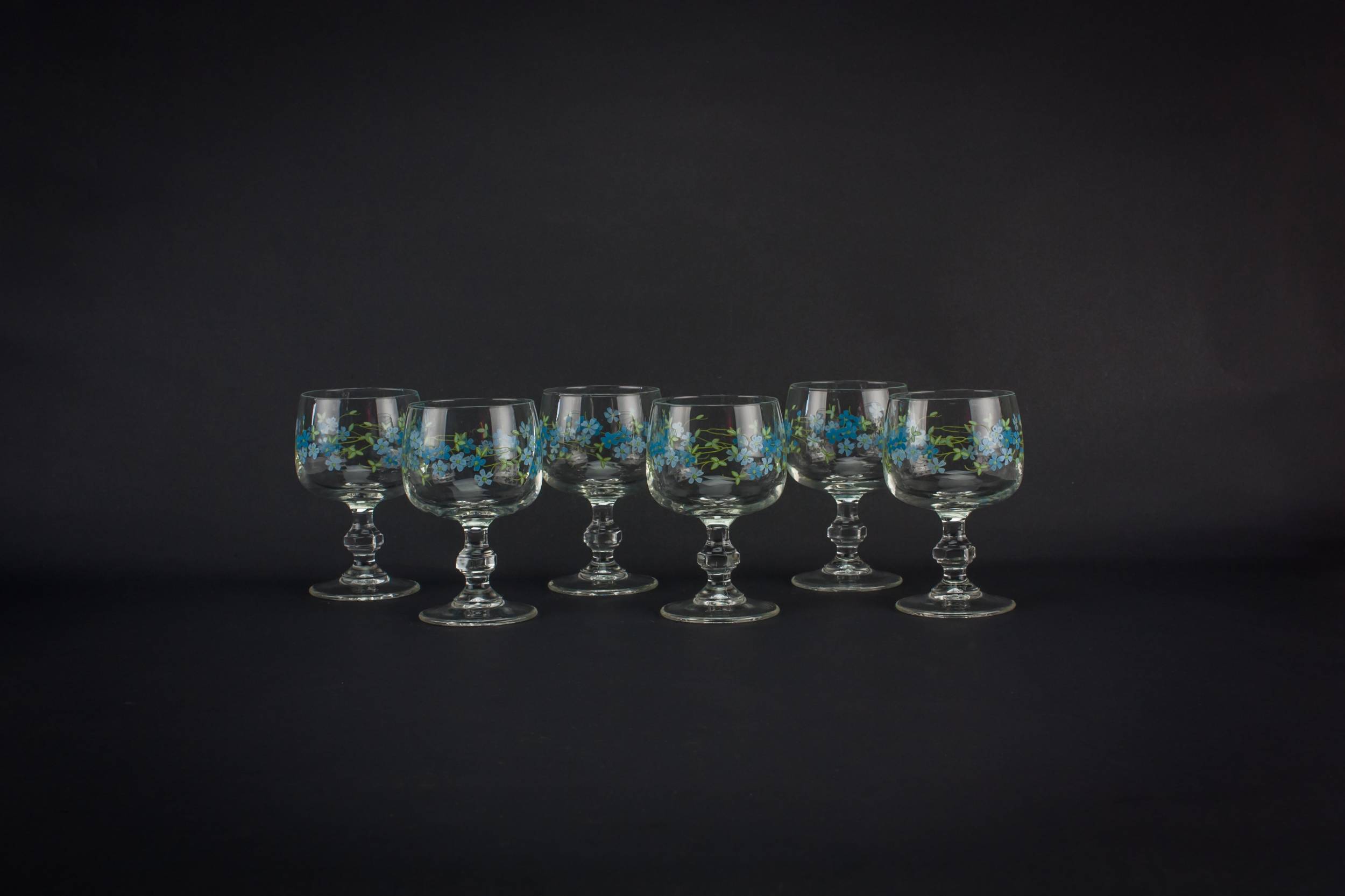 Mid-Century Modern Blown — 5 small wine glasses 4