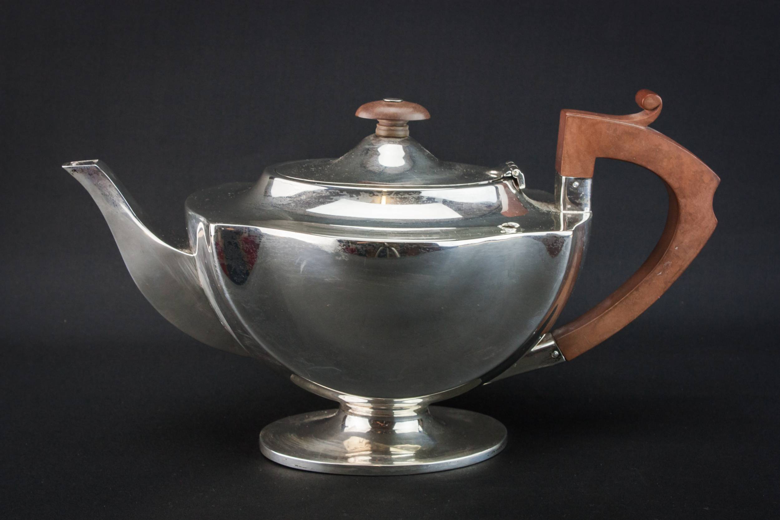 Persons Vintage Opulent — Sterling silver tea set 1